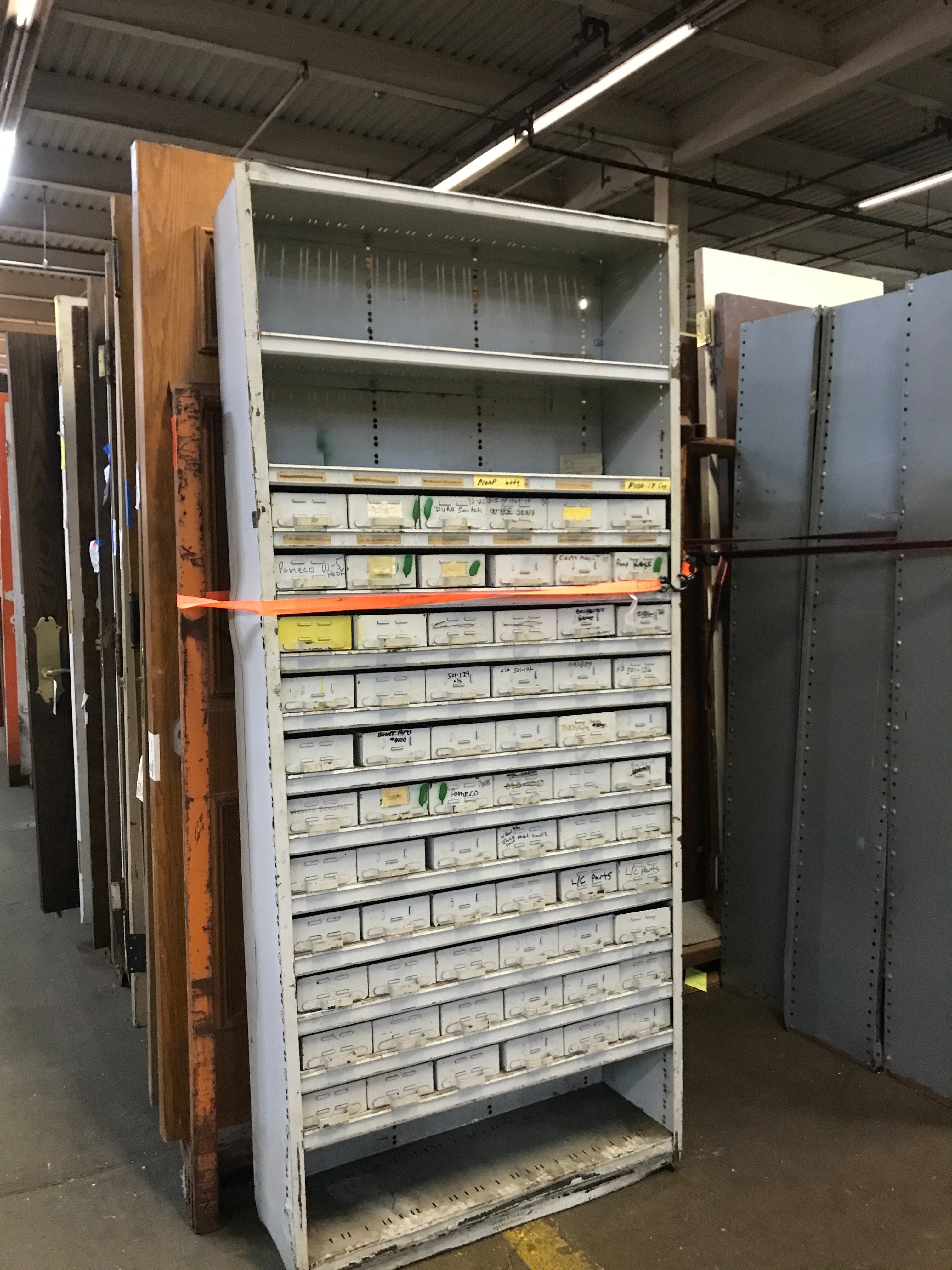 Storage Shelf Combo w/ Drawers (bent metal pulls)