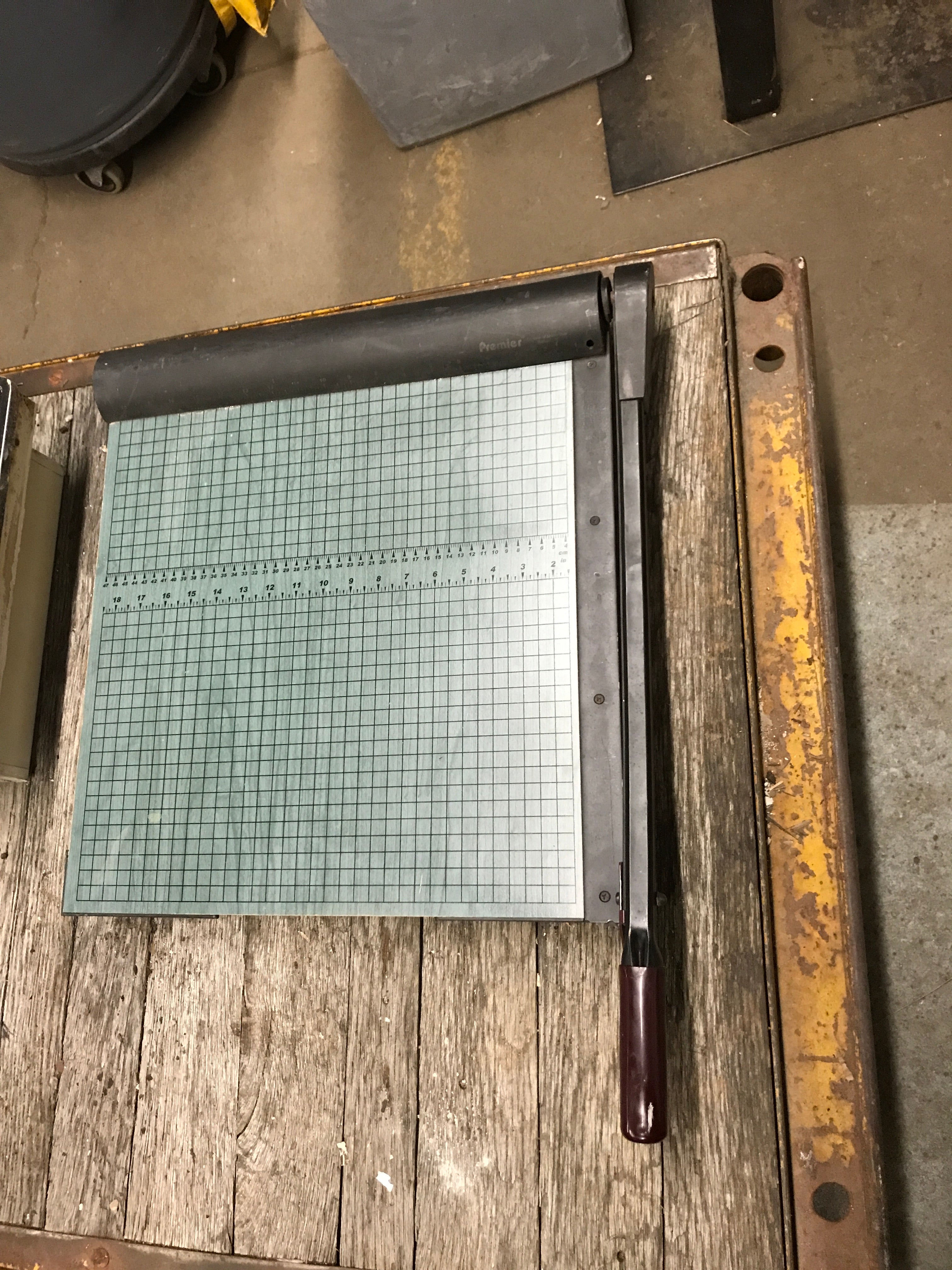 Guillotine Countertop Paper Cutter