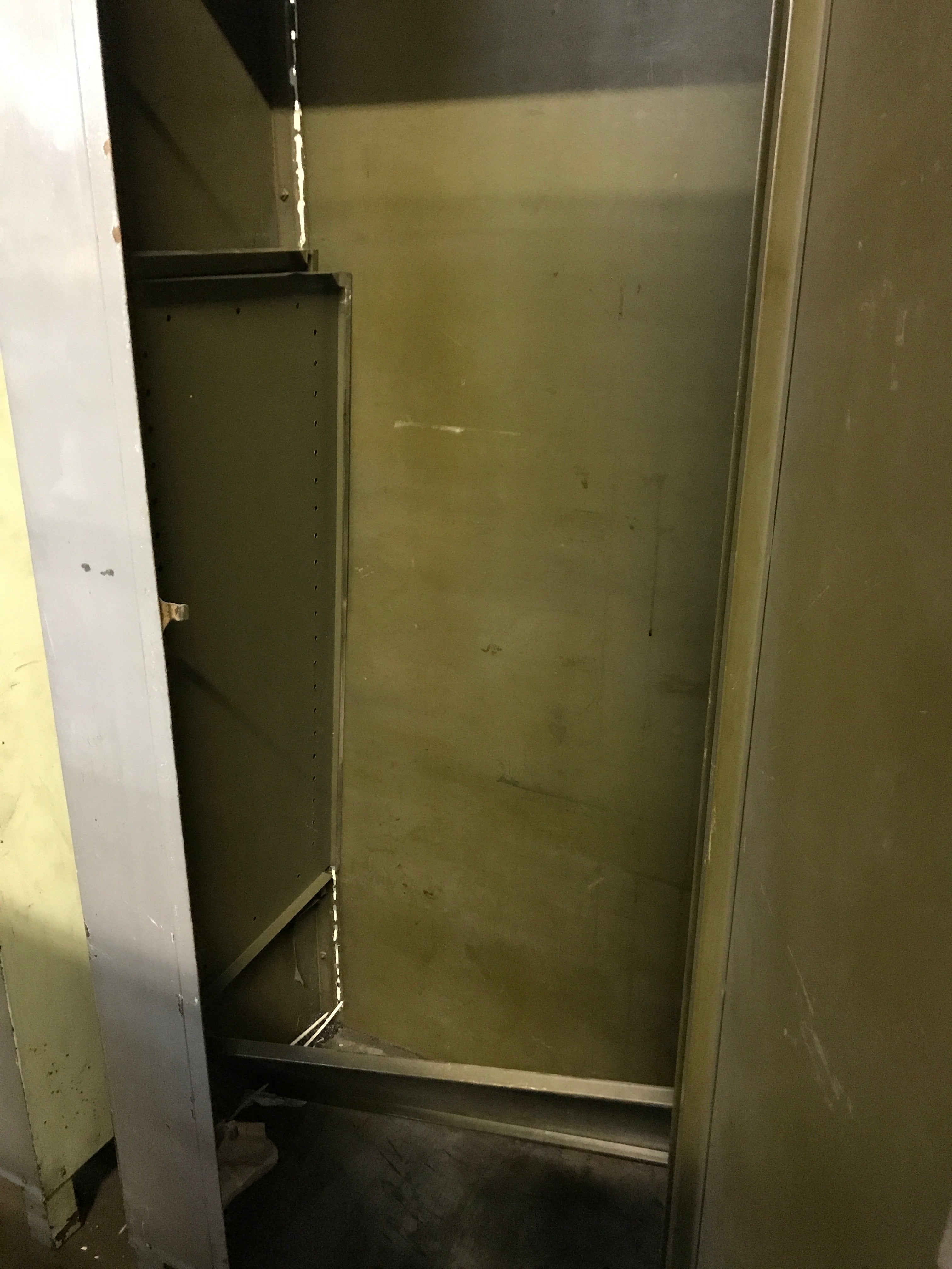 Metal storage cabinet
