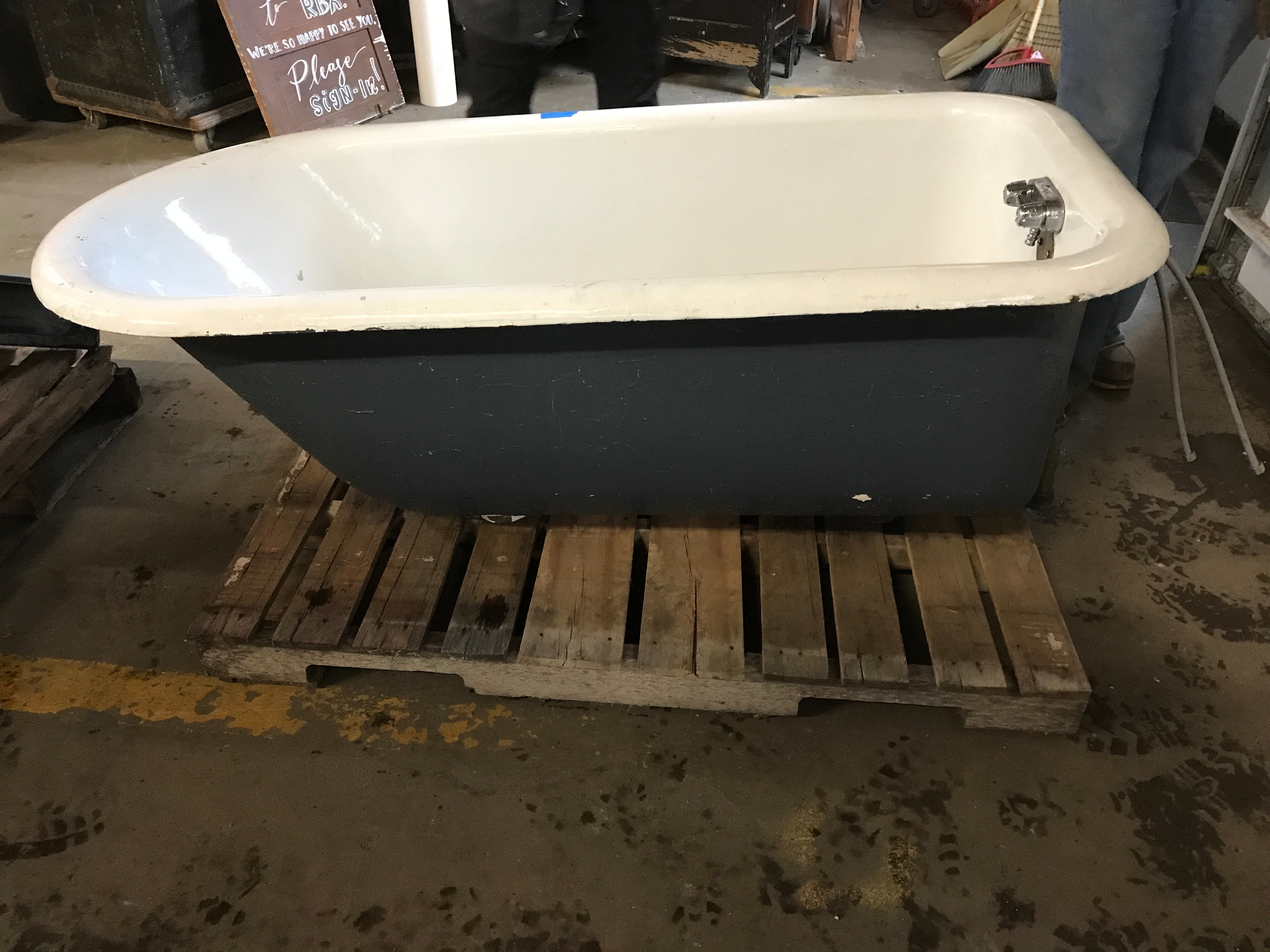 Clawfoot Tub