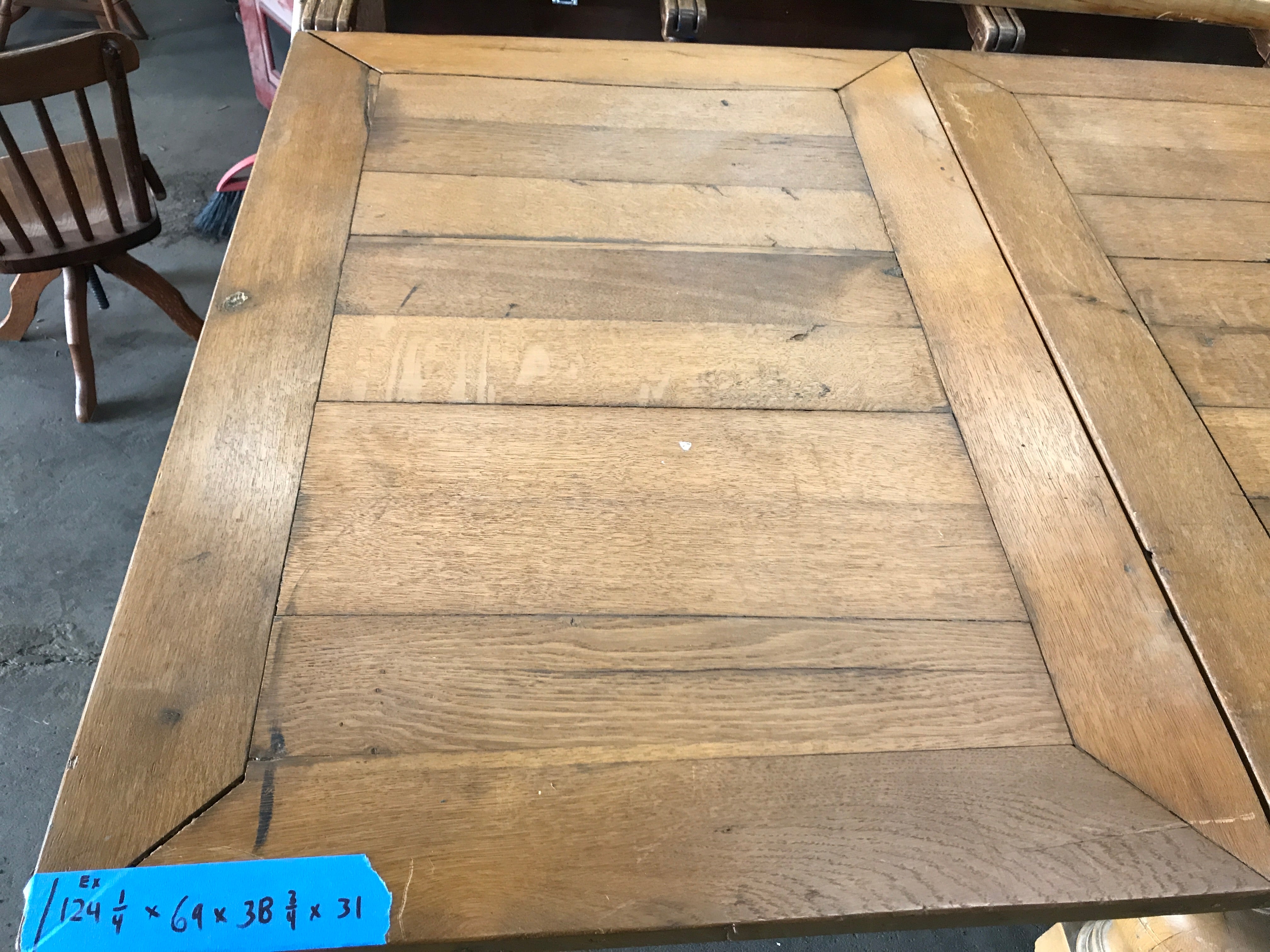 Oak Antique Dining Table W/ Exentions