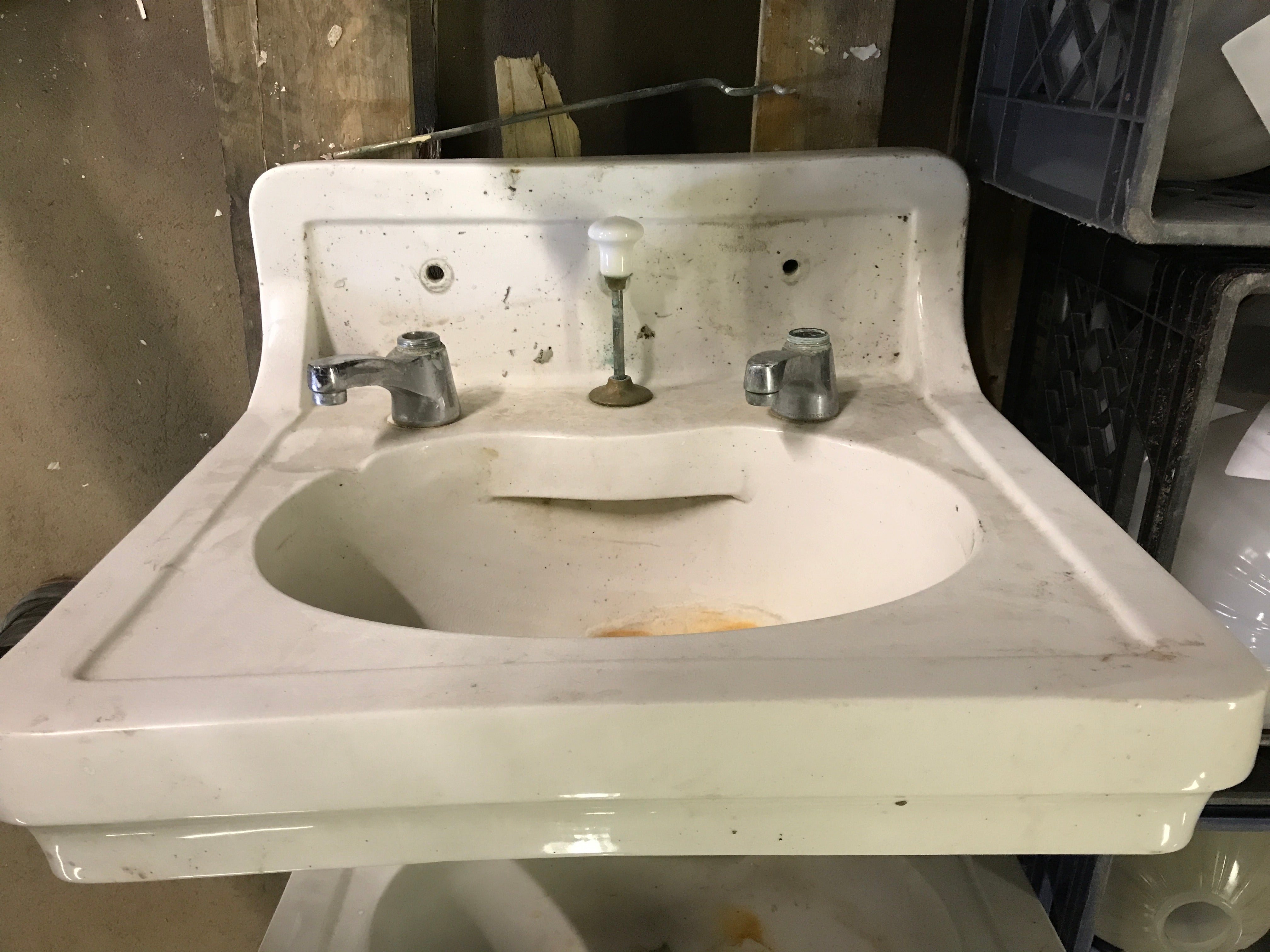 Maddocks Brothers Wall mount sink