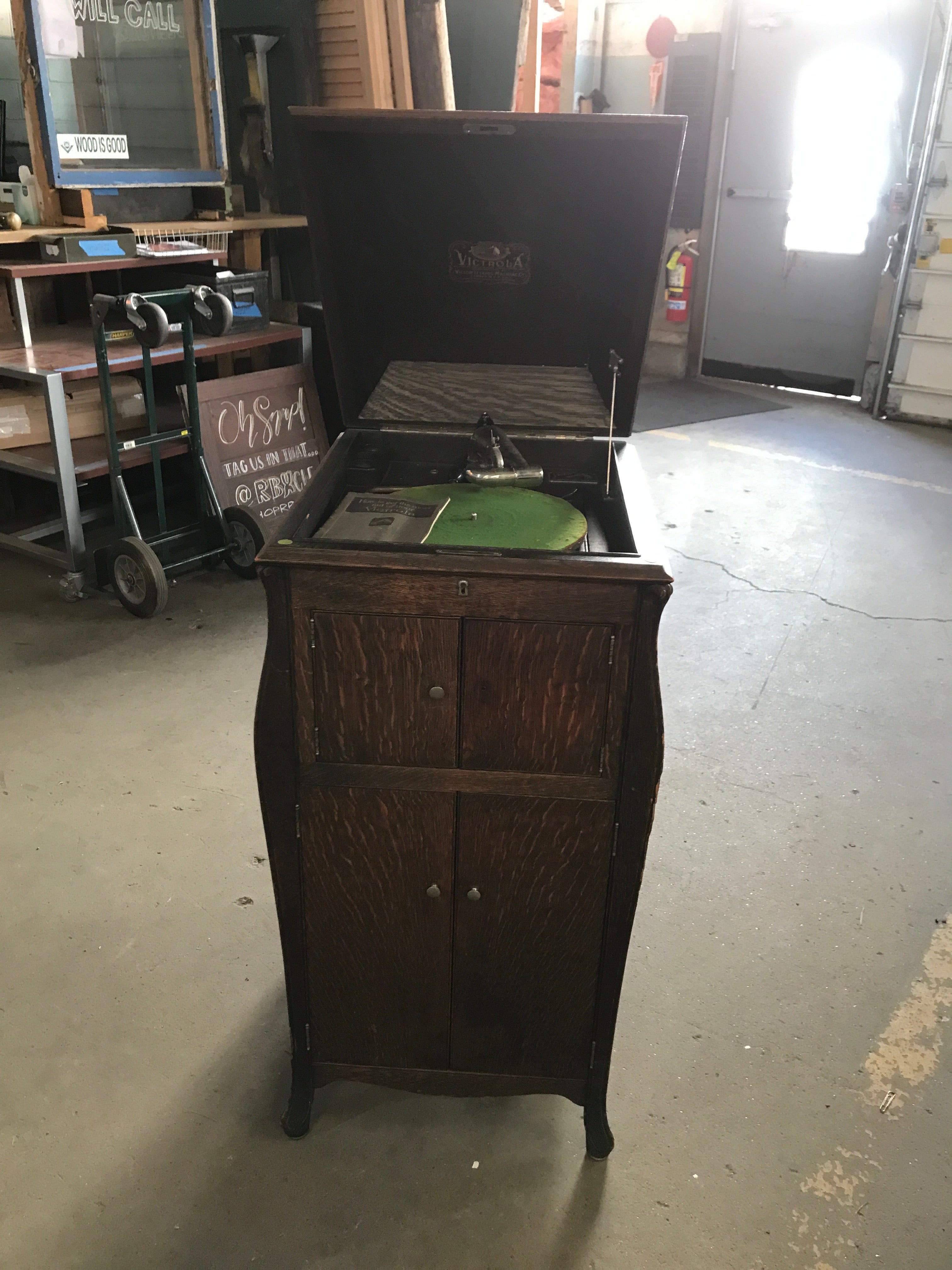 Victrola record player