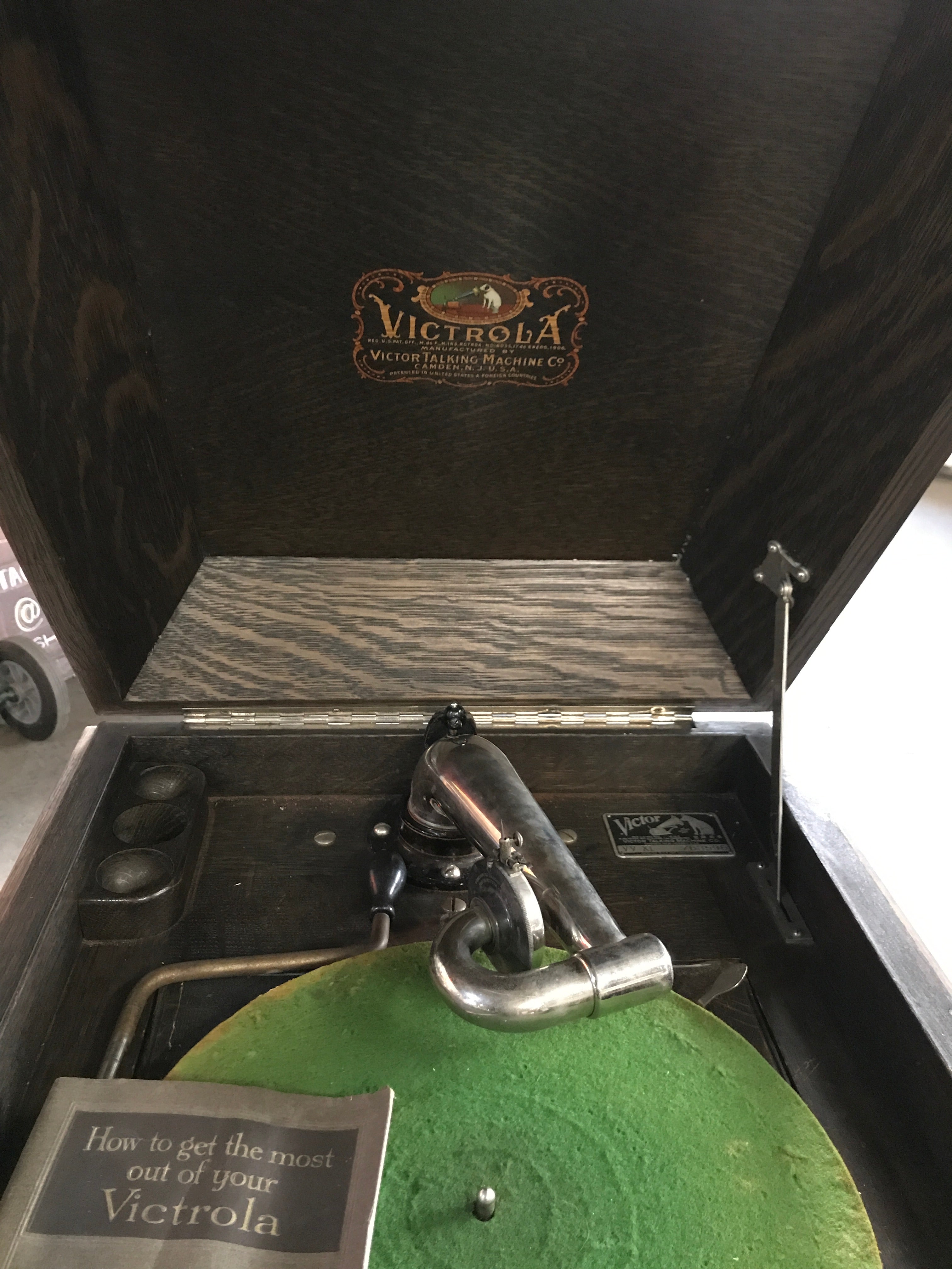 Victrola record player