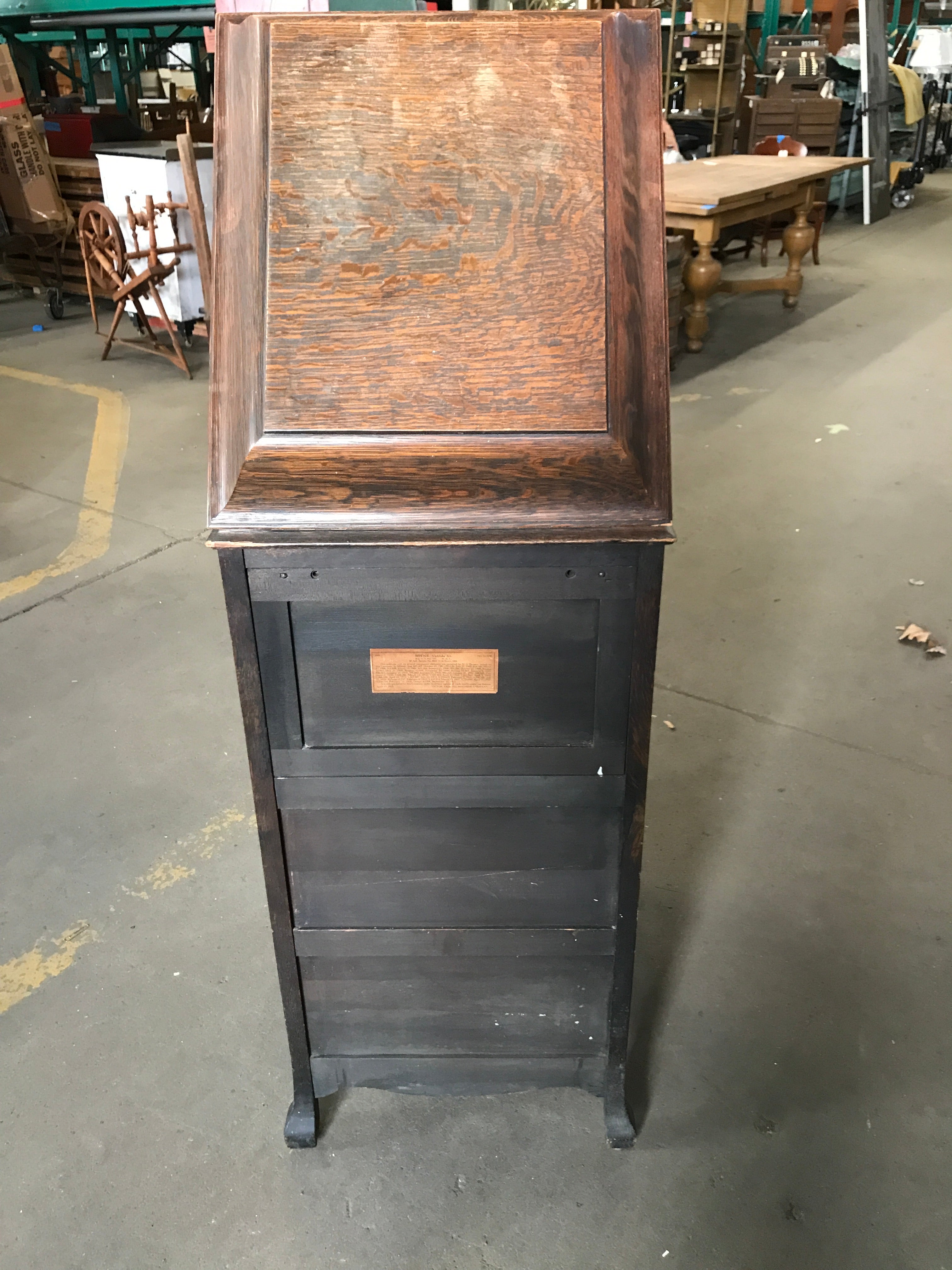 Victrola record player