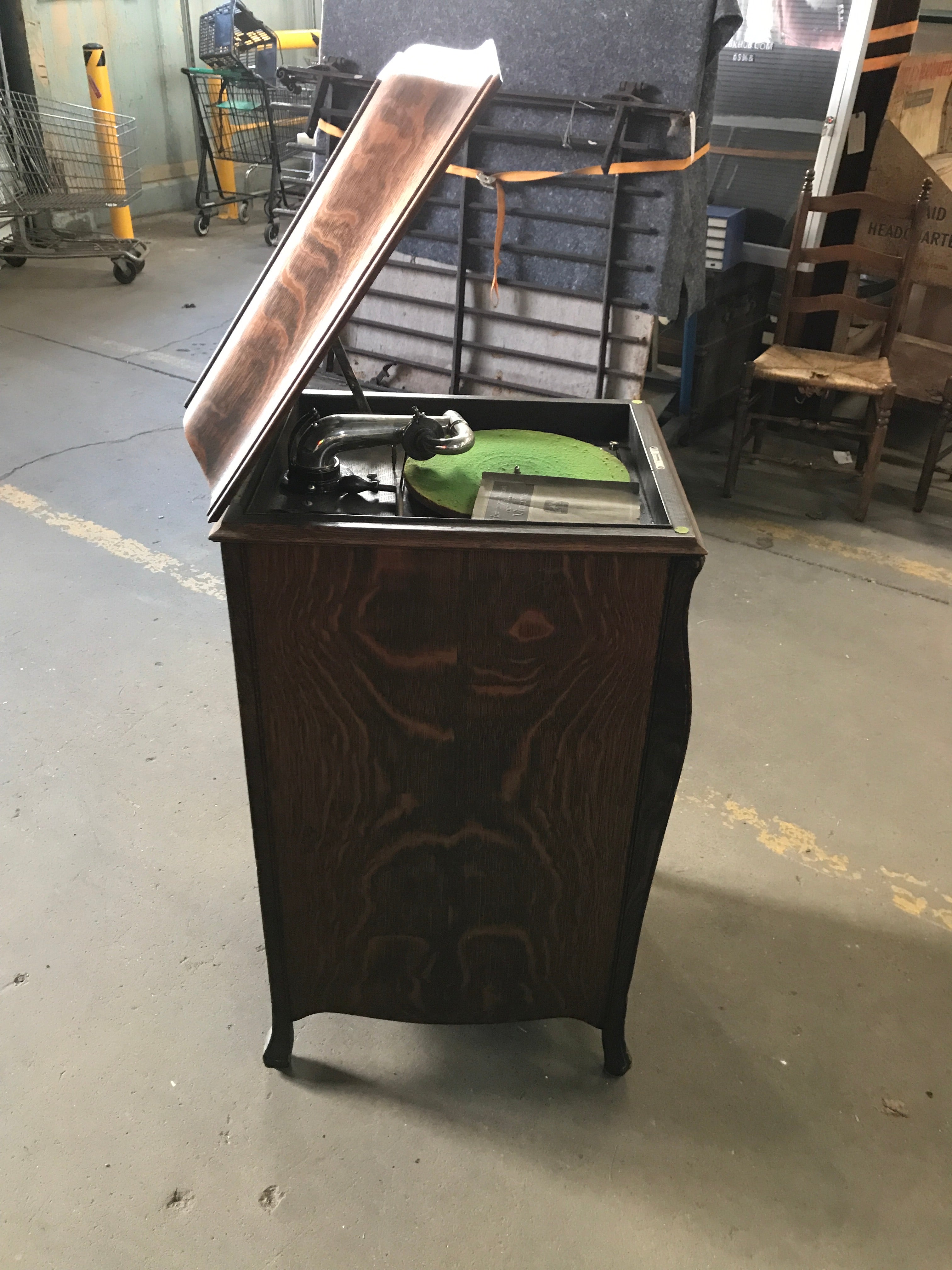 Victrola record player