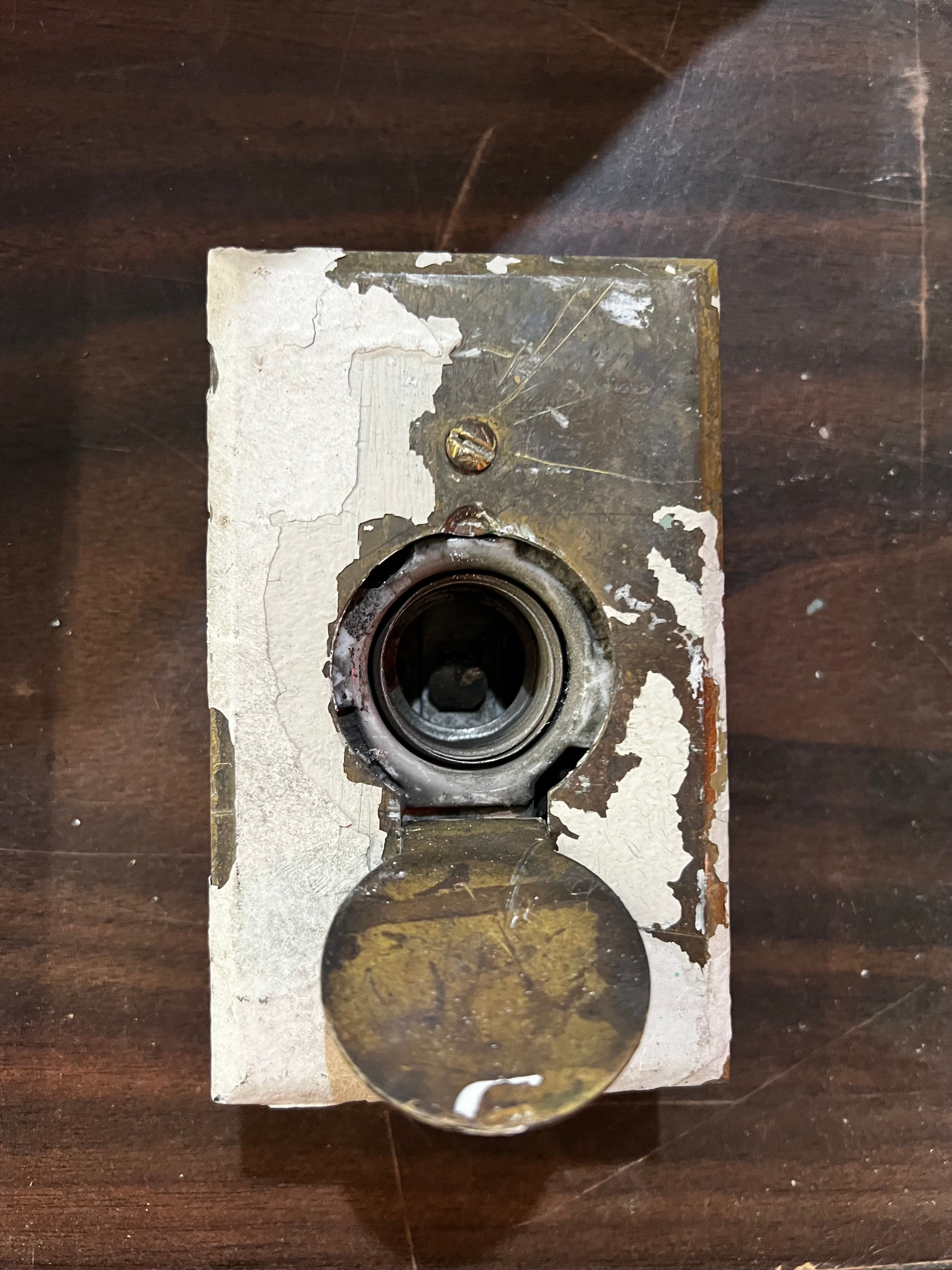 Lightbulb Fixture with Brass Plate