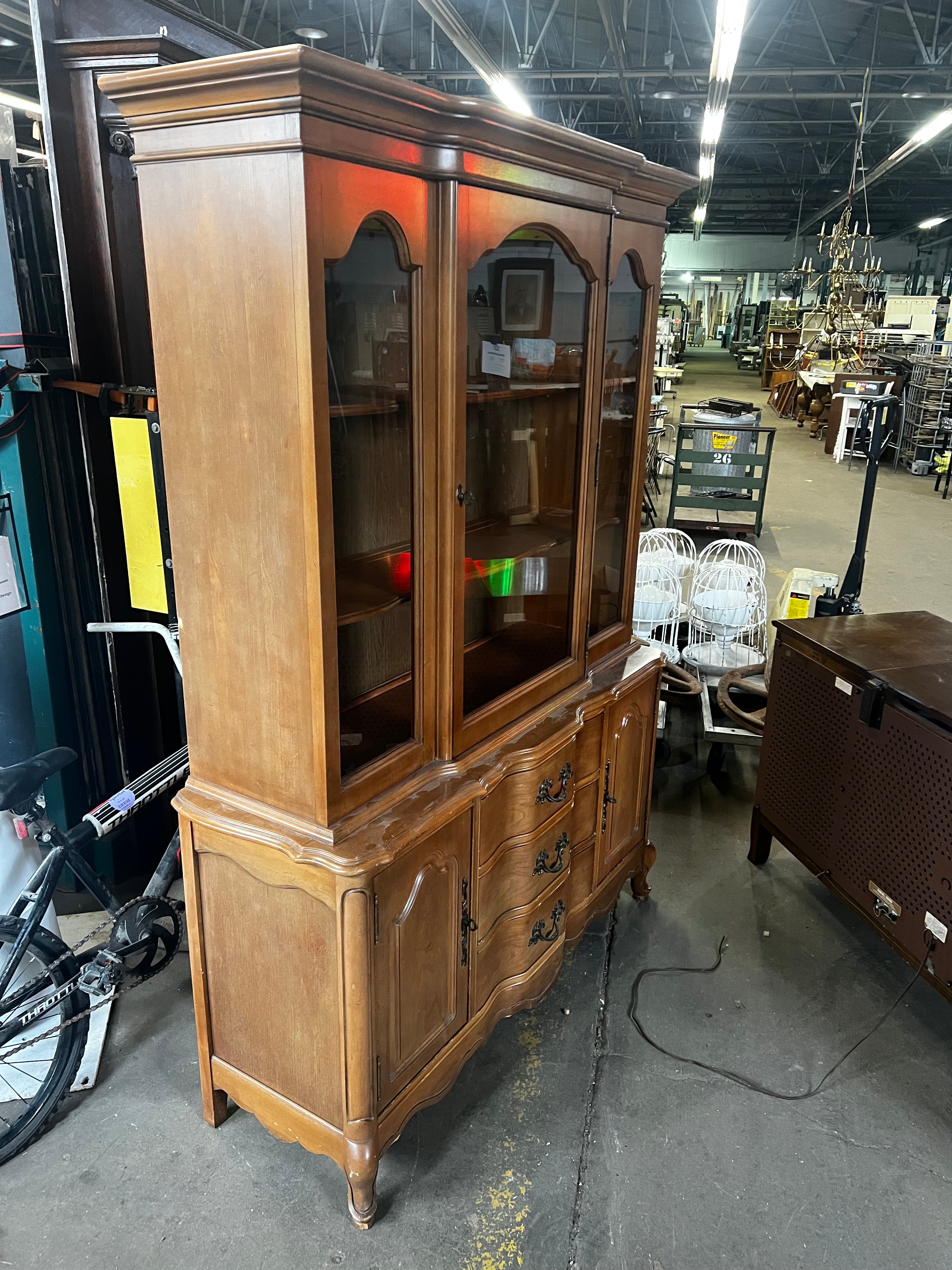 Bassett hutch and buffet hotsell