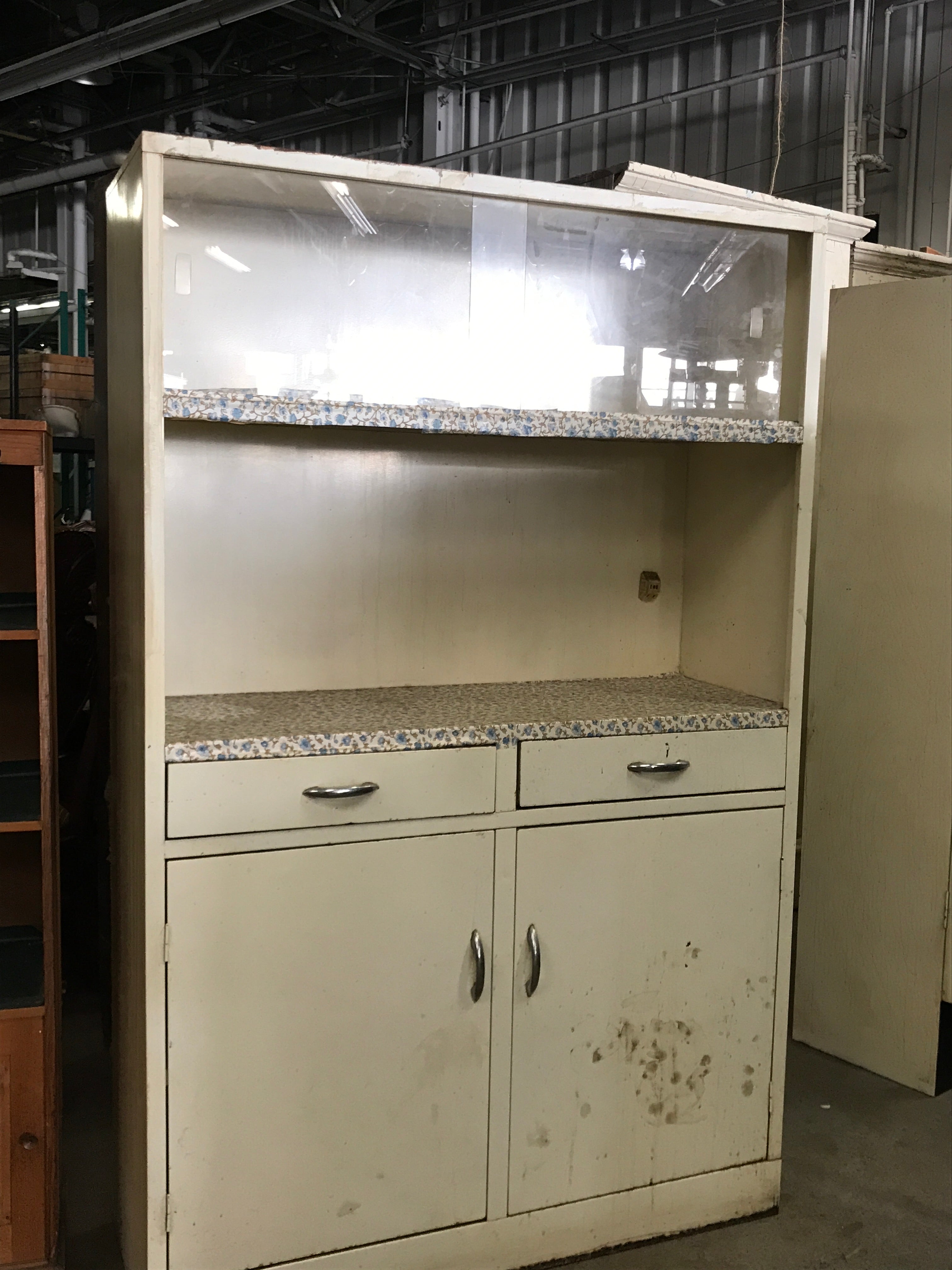 Metal condiment stand