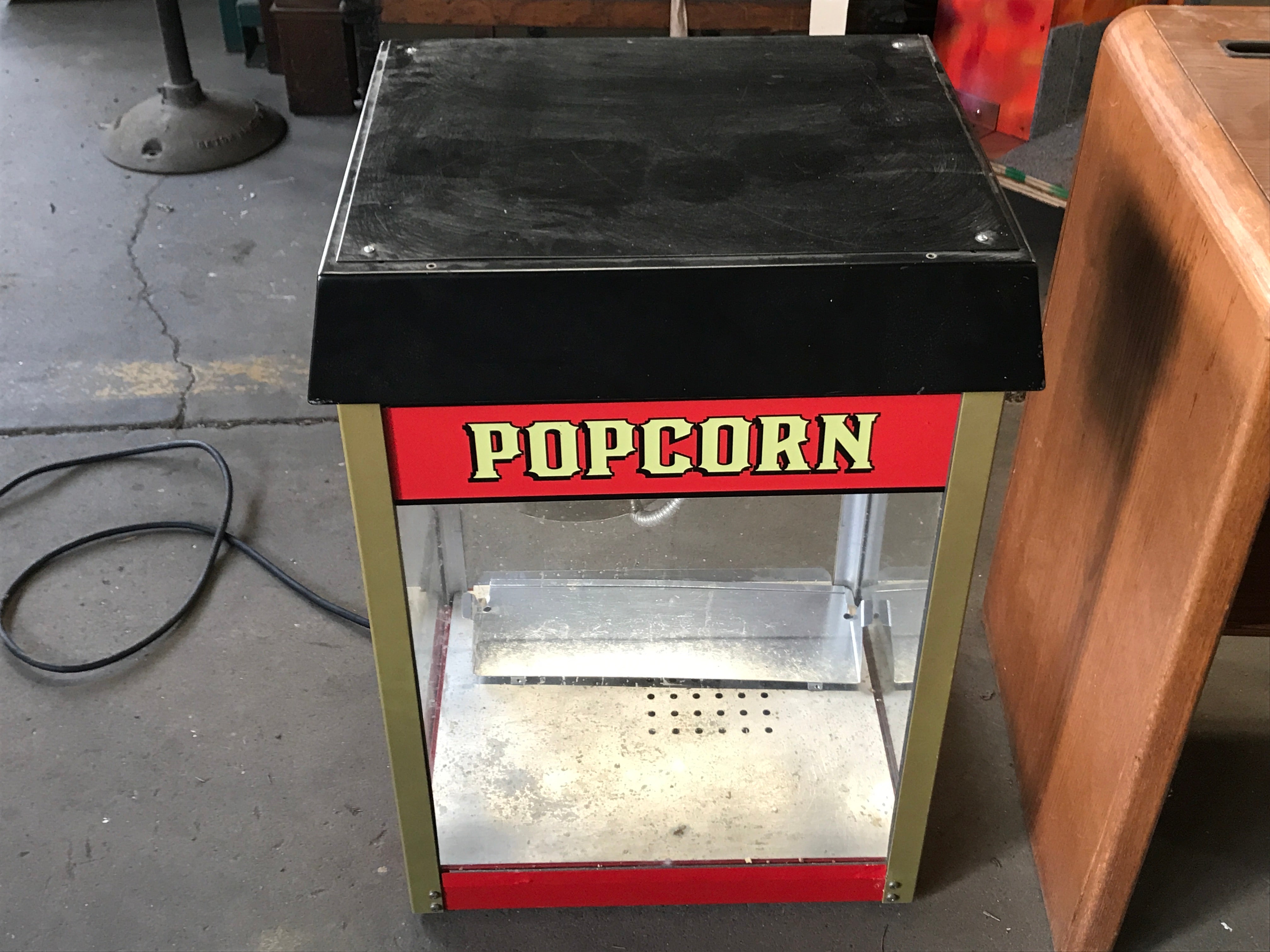 Popcorn machine