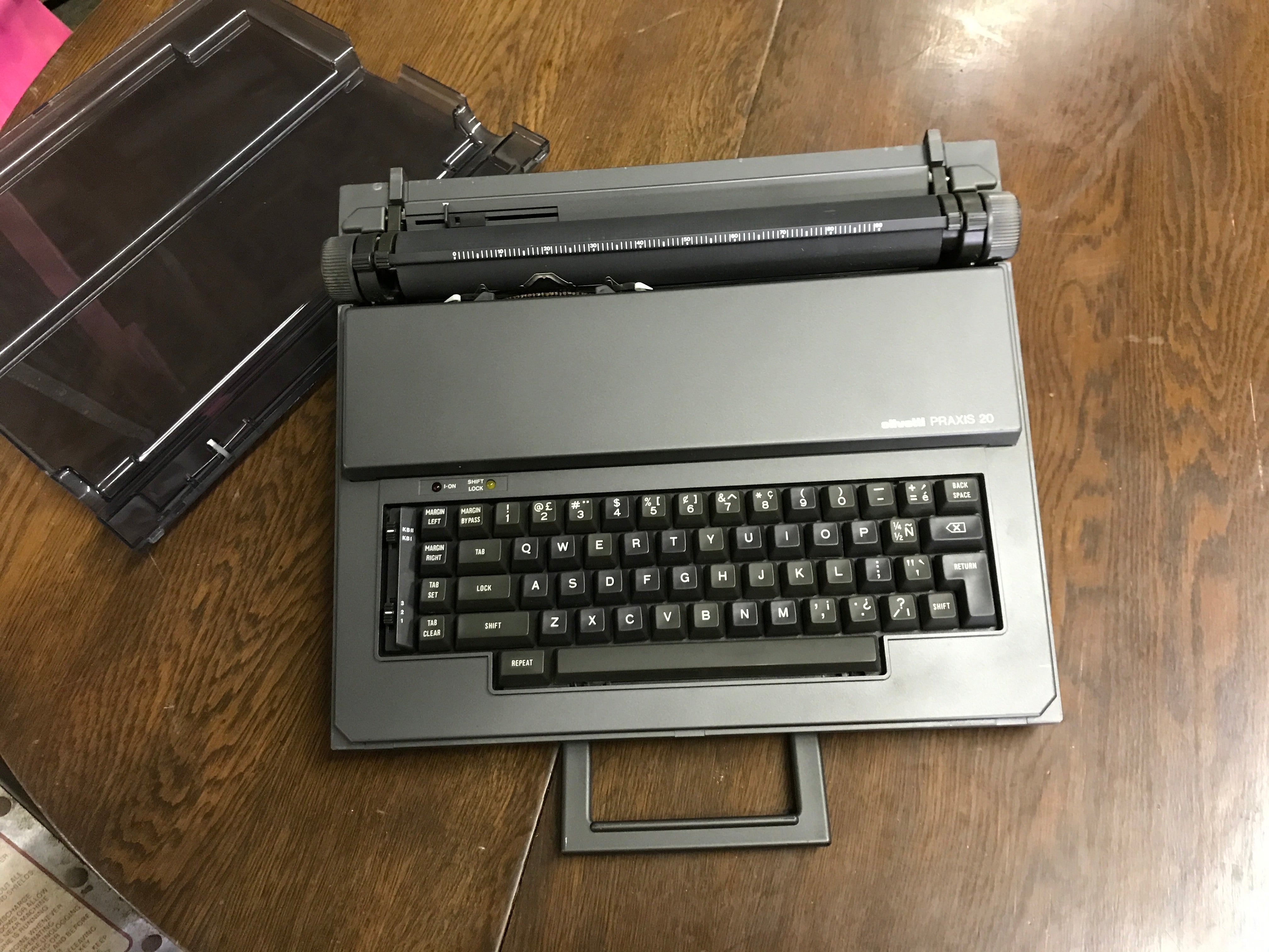 Olivetti Electric Typewriter