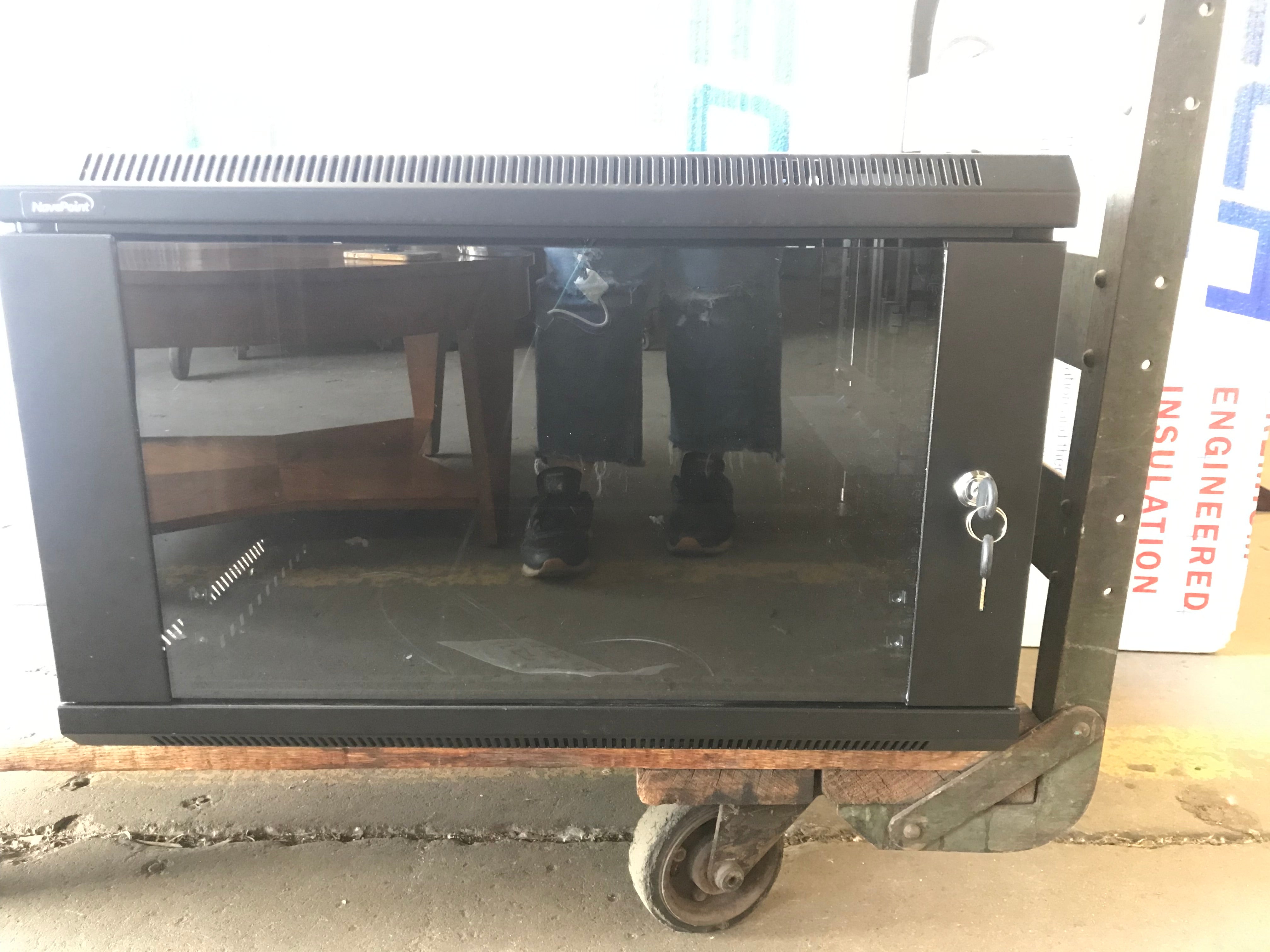 NavePoint Networking Server Cabinet