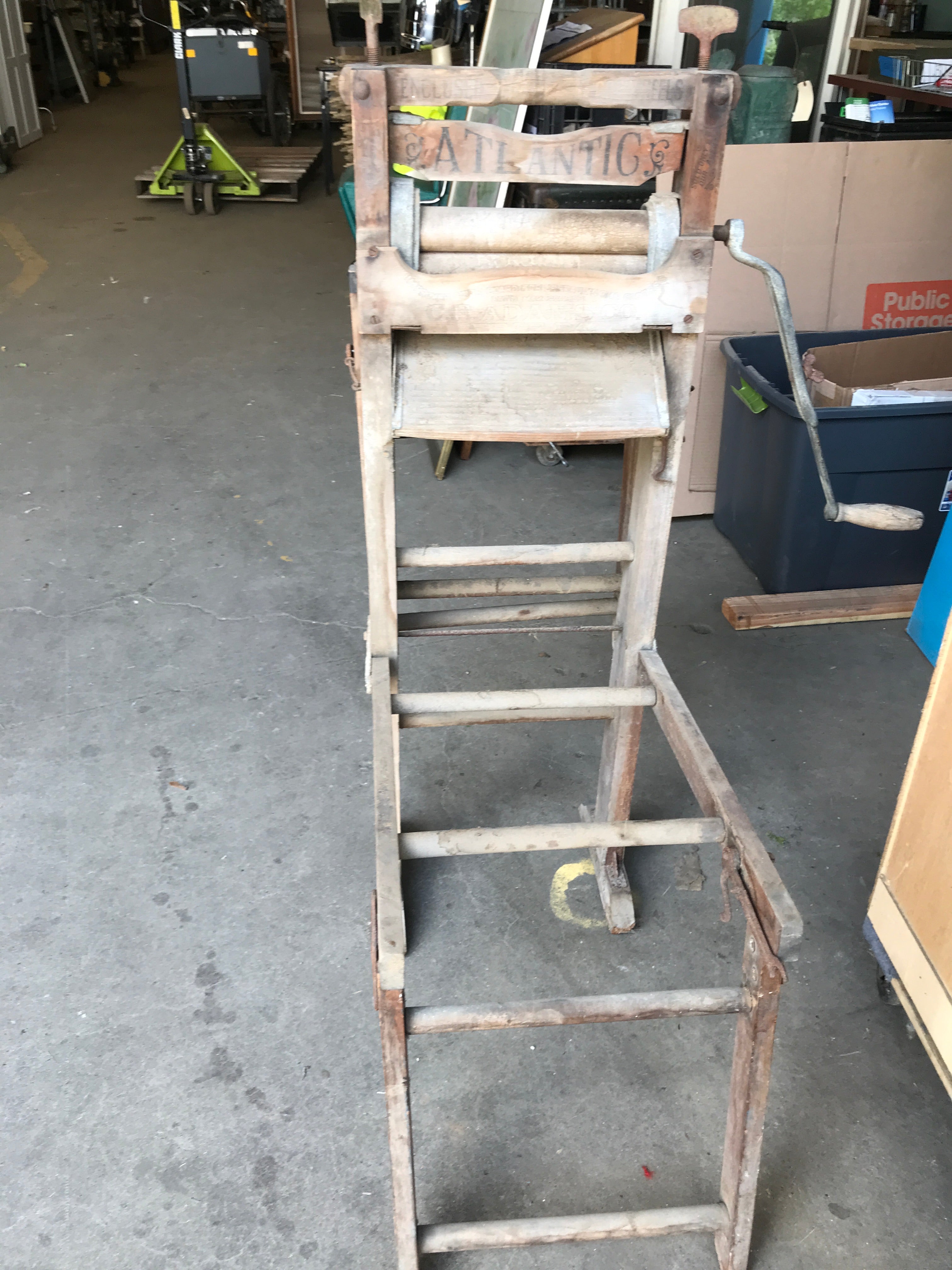 Vintage washer ringer