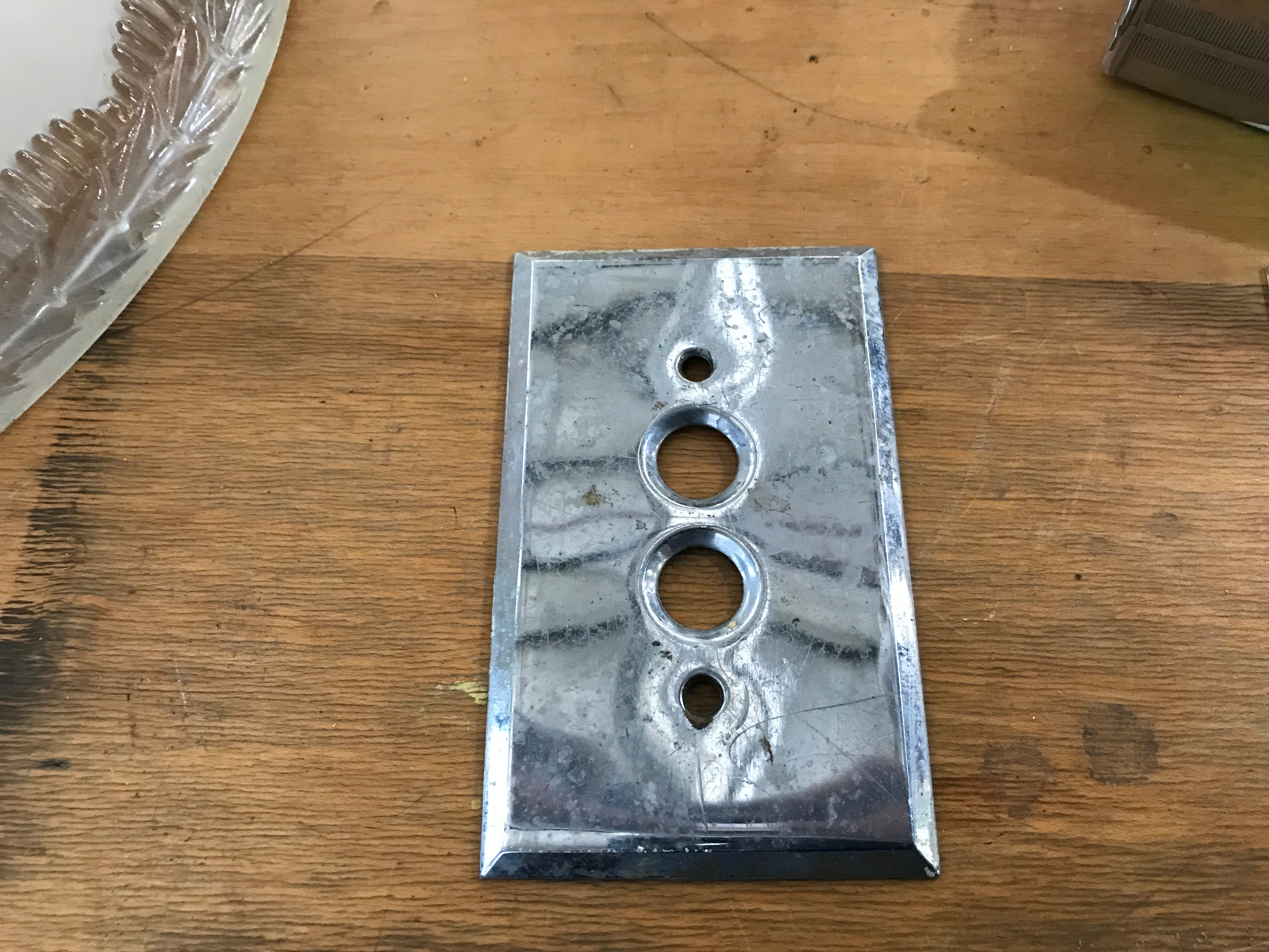 Light switch plate