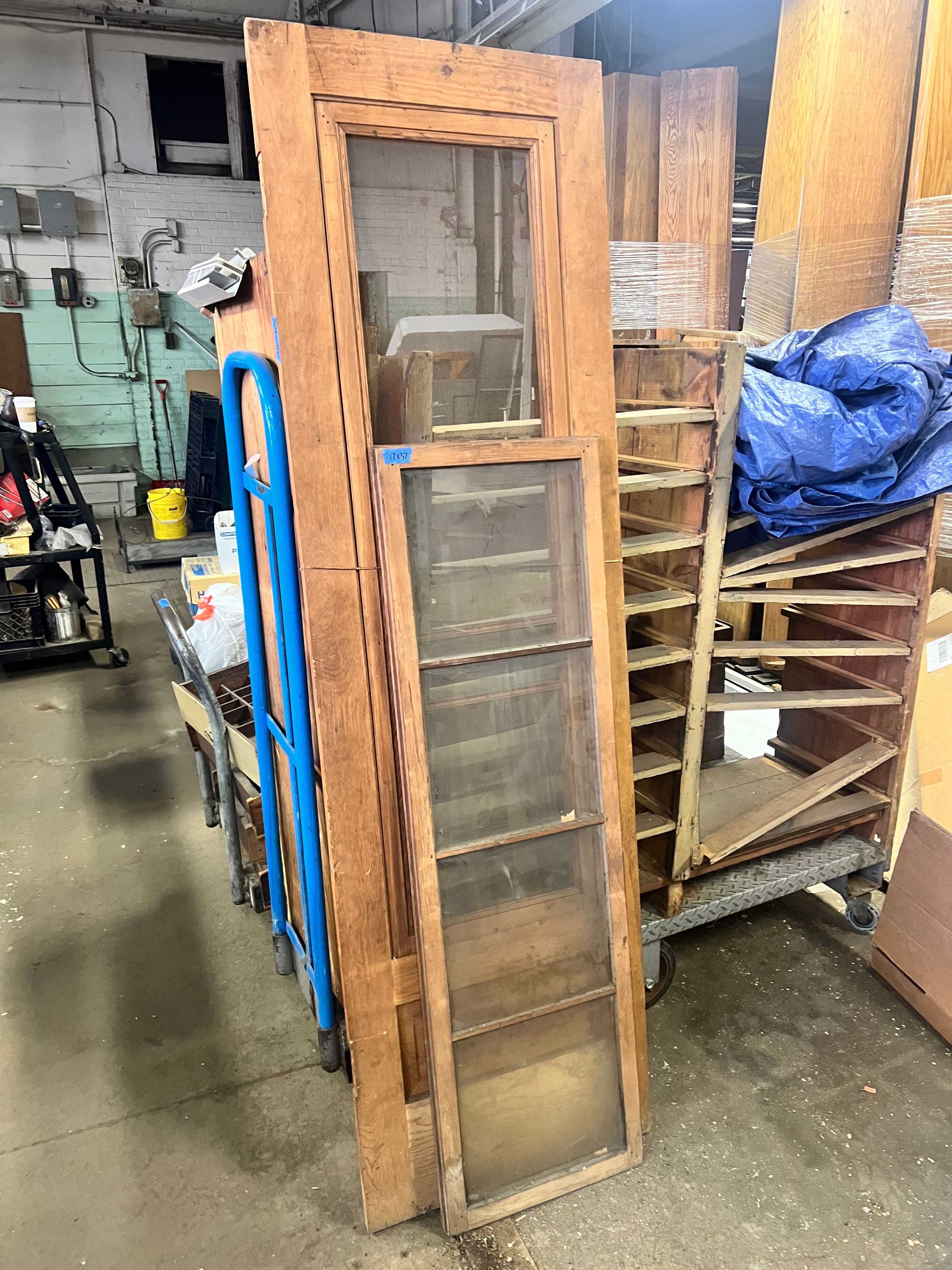 Storm Door w Screen and Window