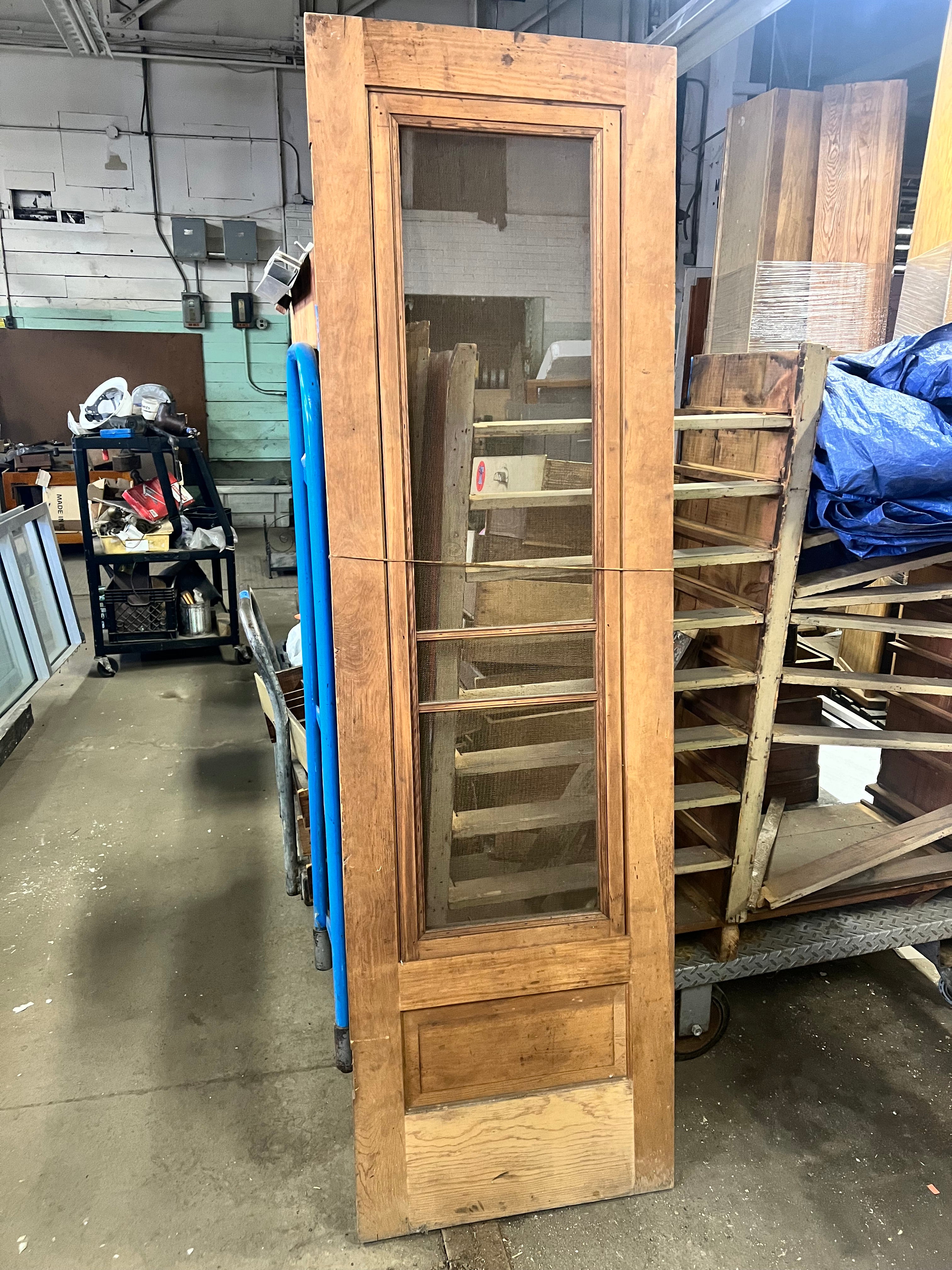 Storm Door w Screen and Window