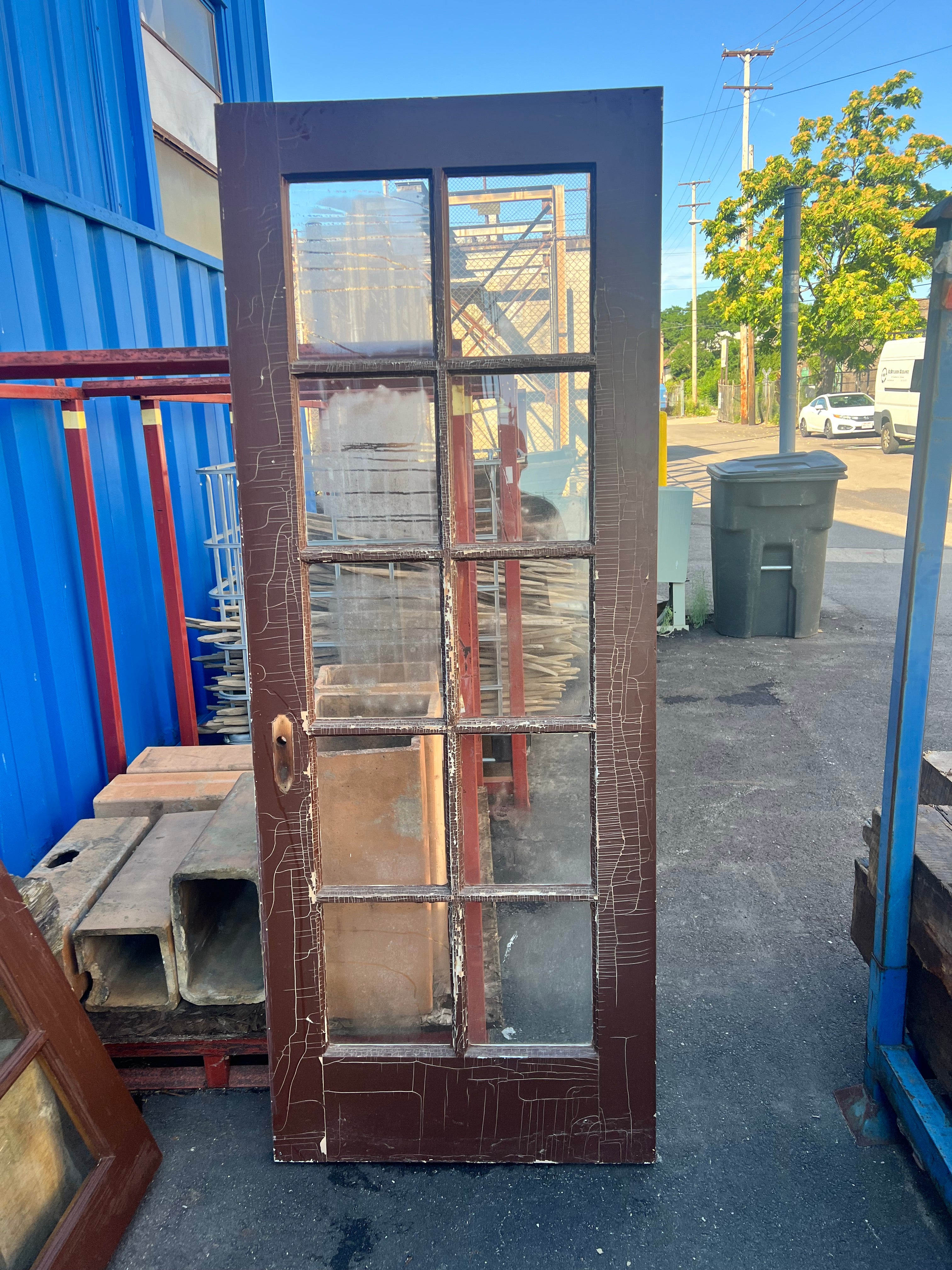 10 Lite Door