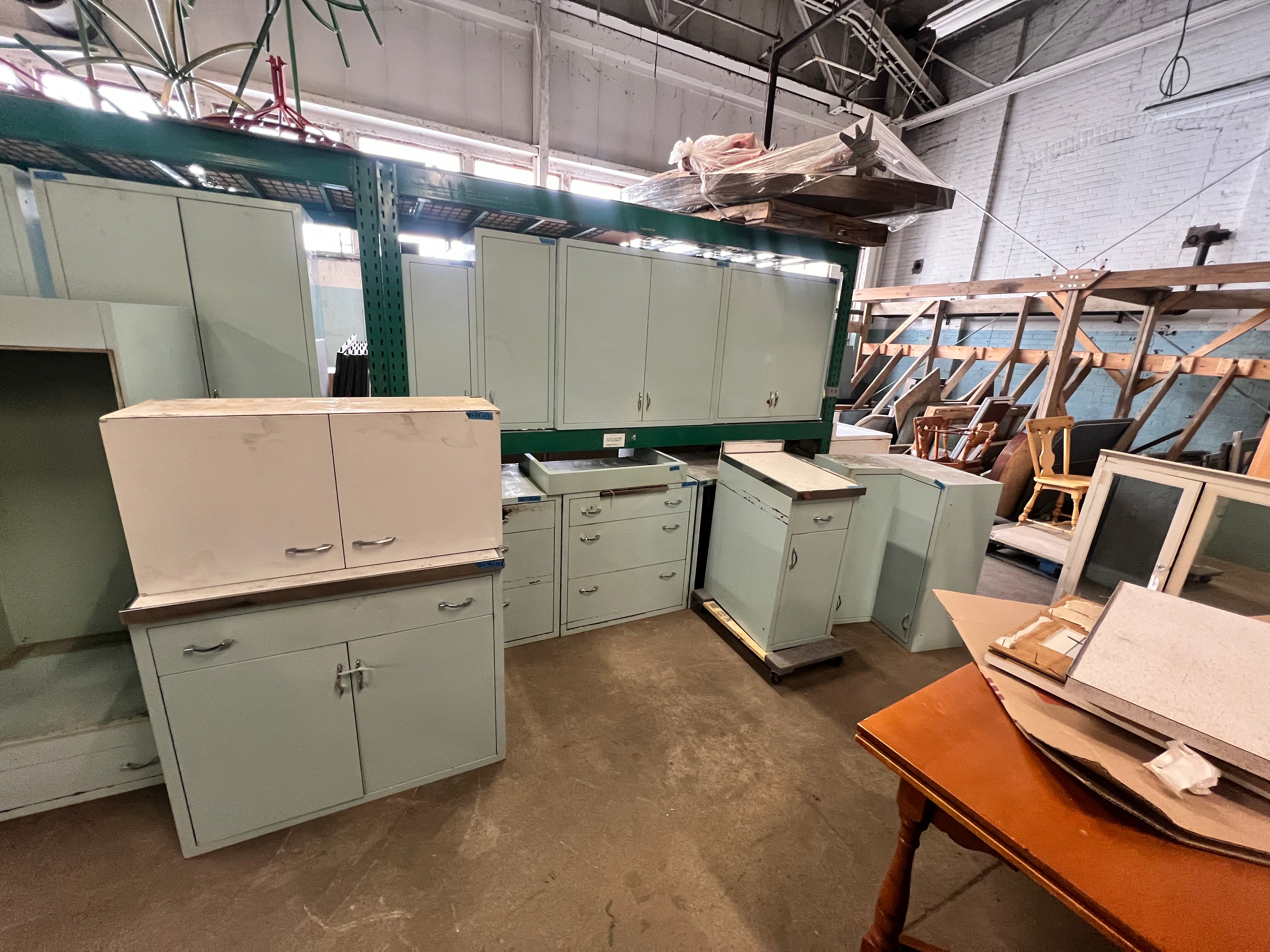 Jamestown Complete Metal Kitchen Set