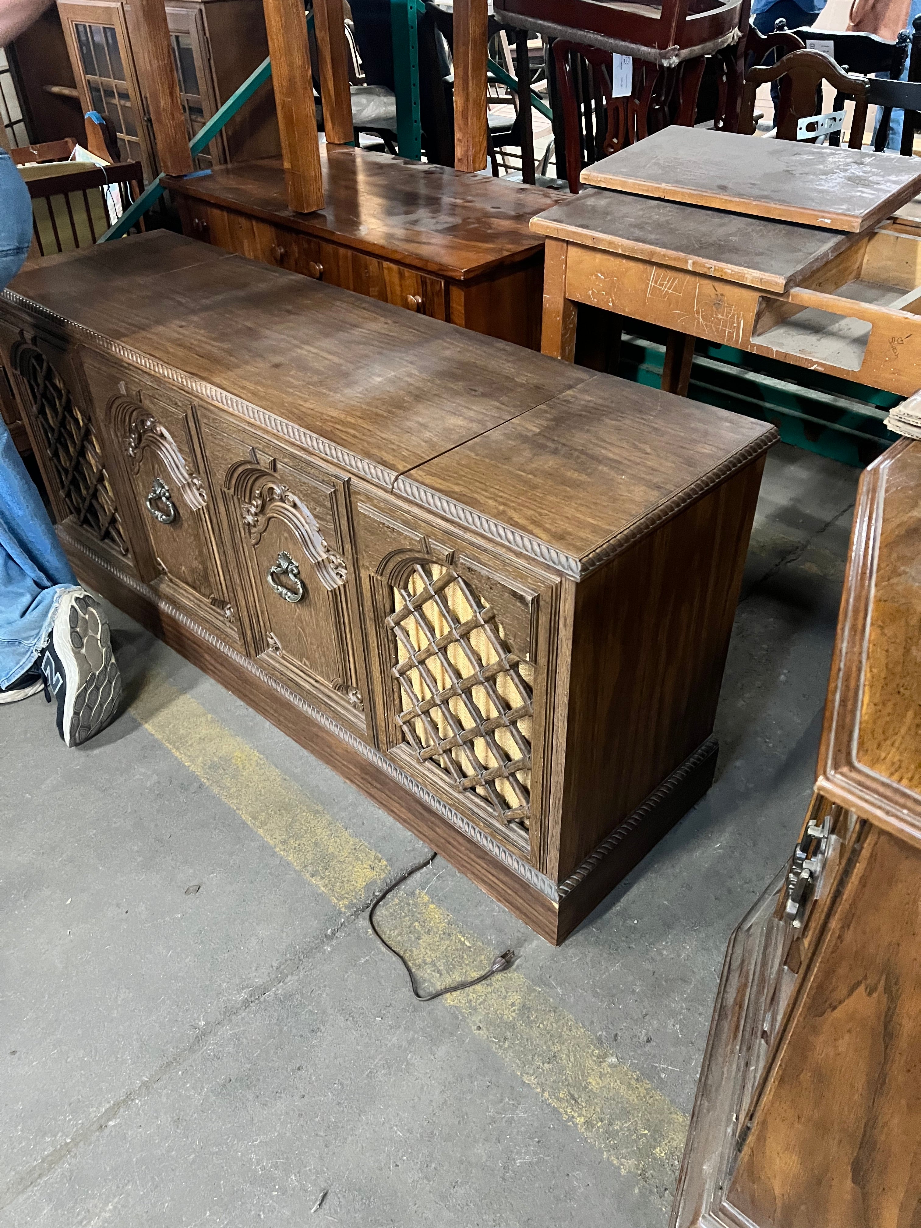 Vintage Wooden Stereo