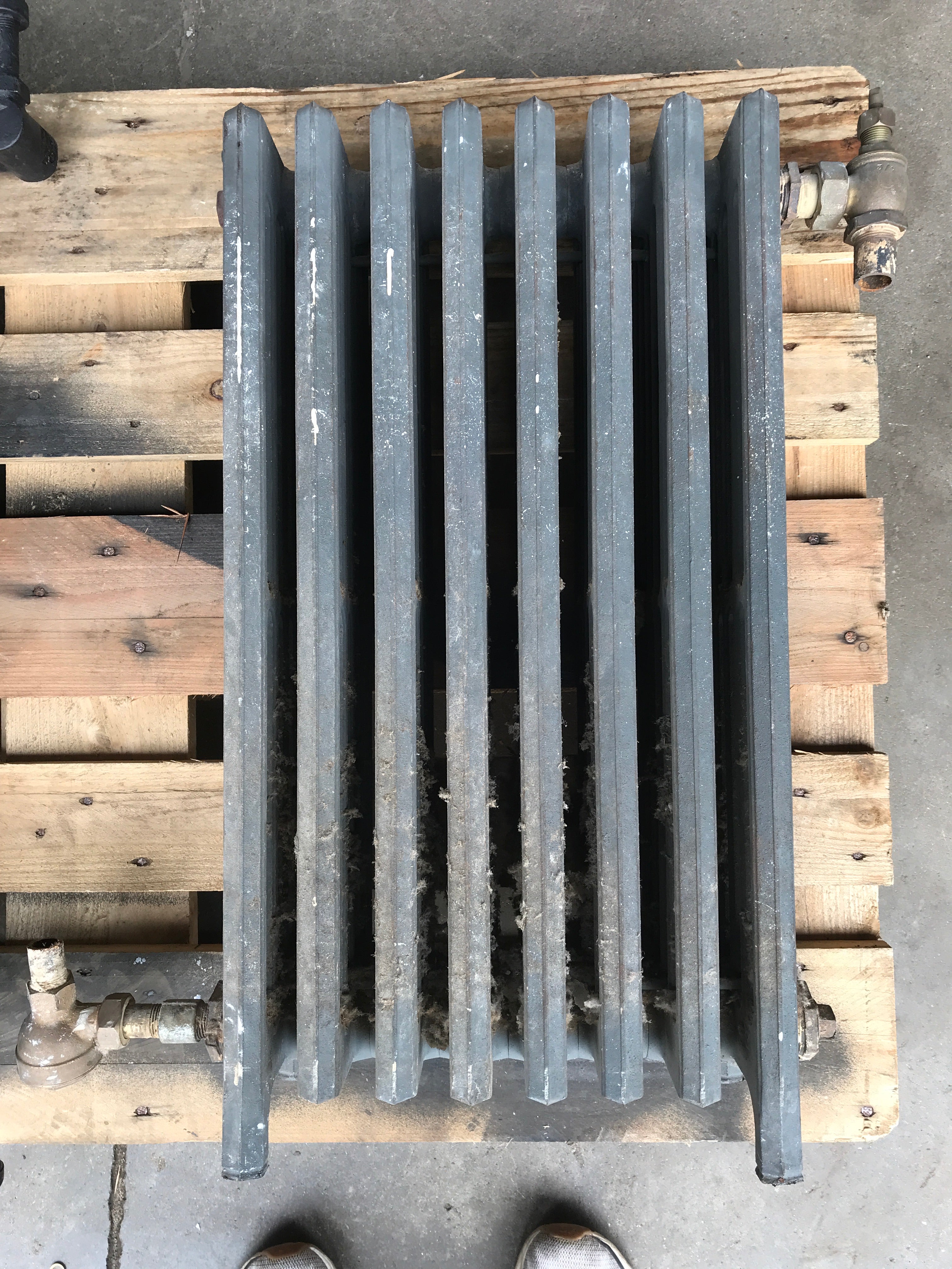 Small Eight fin radiator