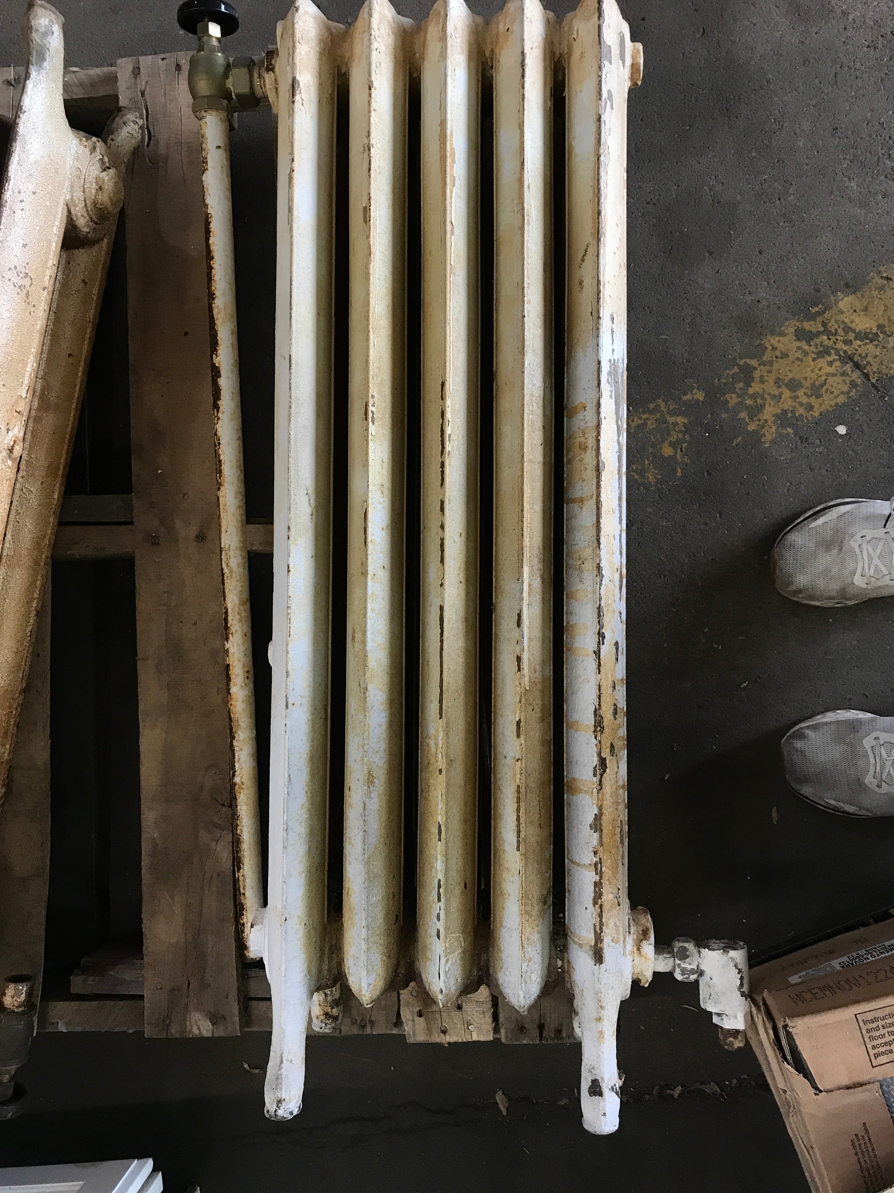 Five fin radiator
