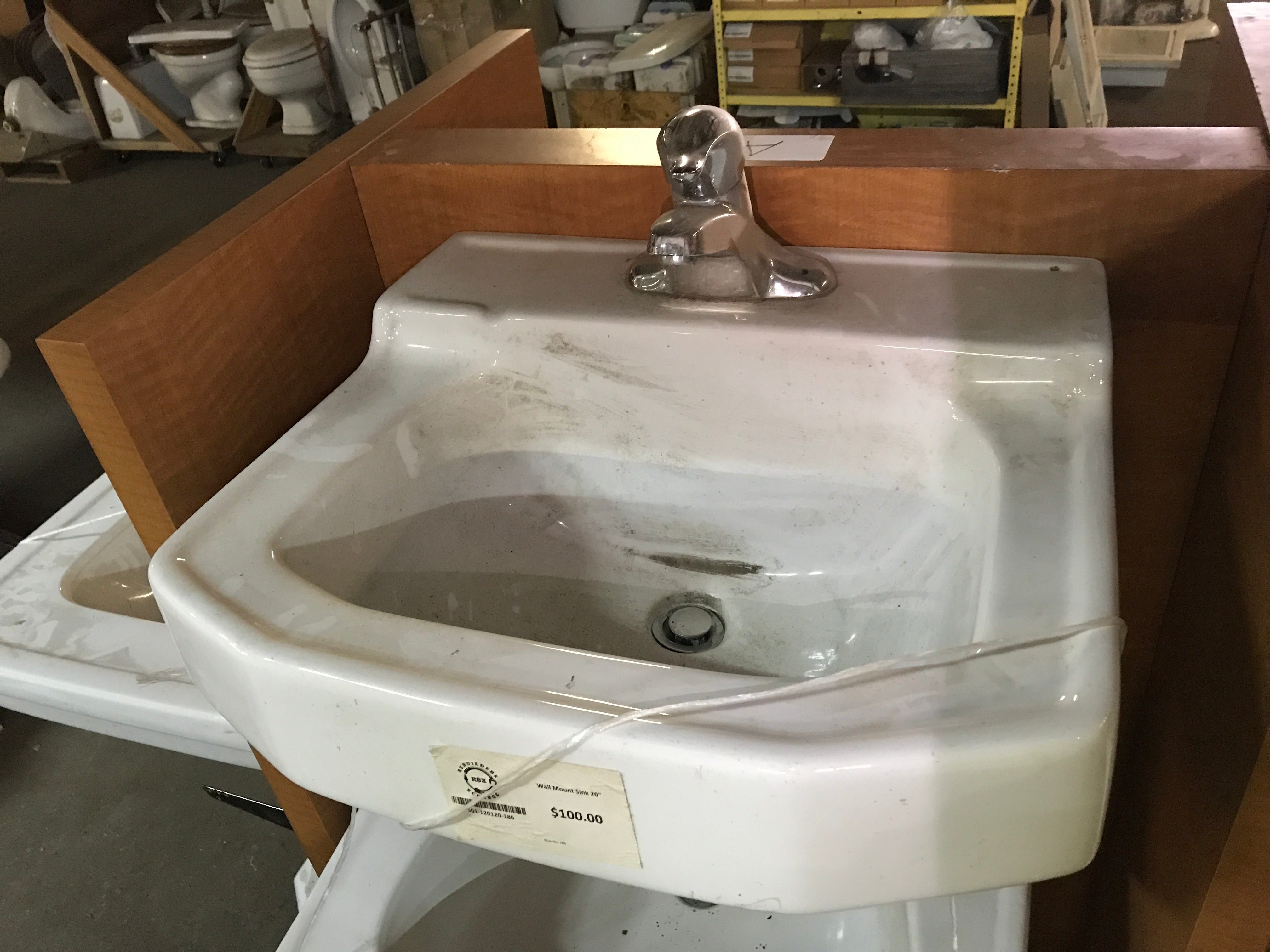 Wall Mount Sink 20"