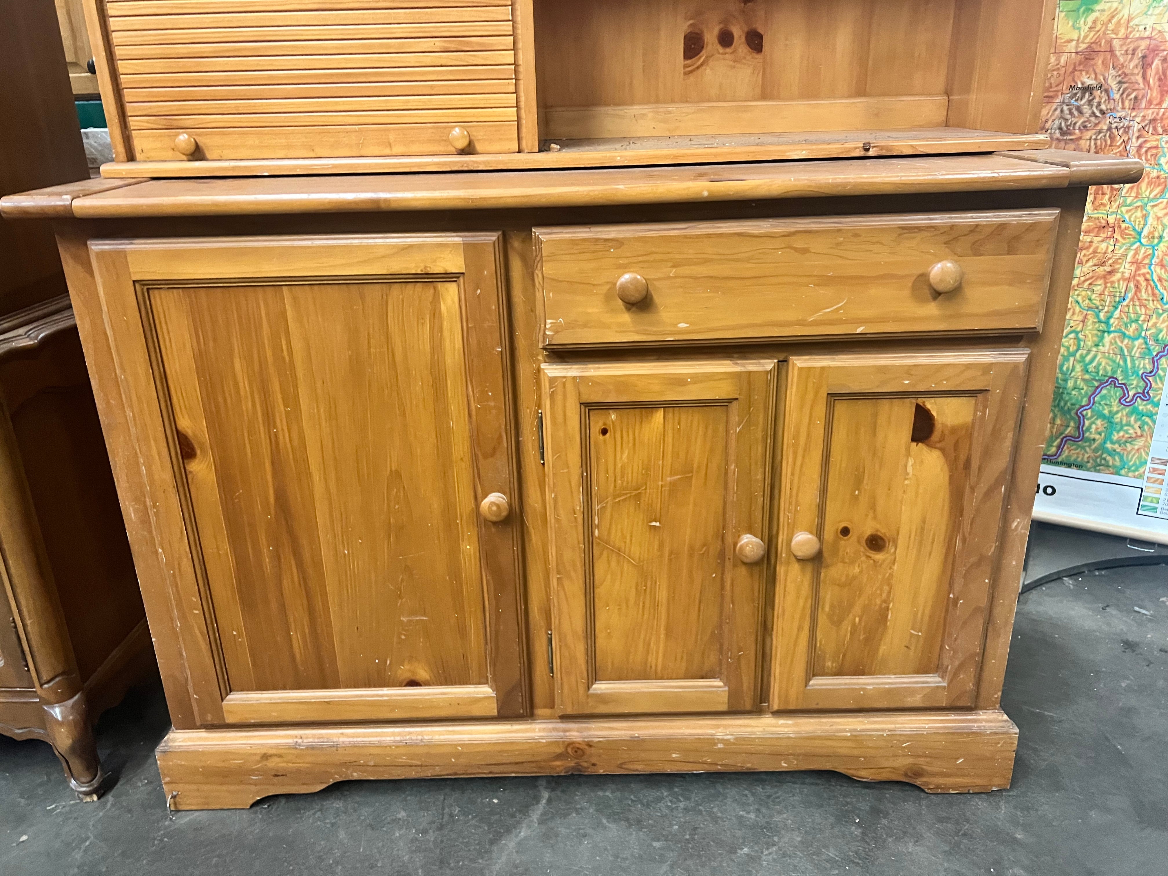 Stained Cabinet w Hutch