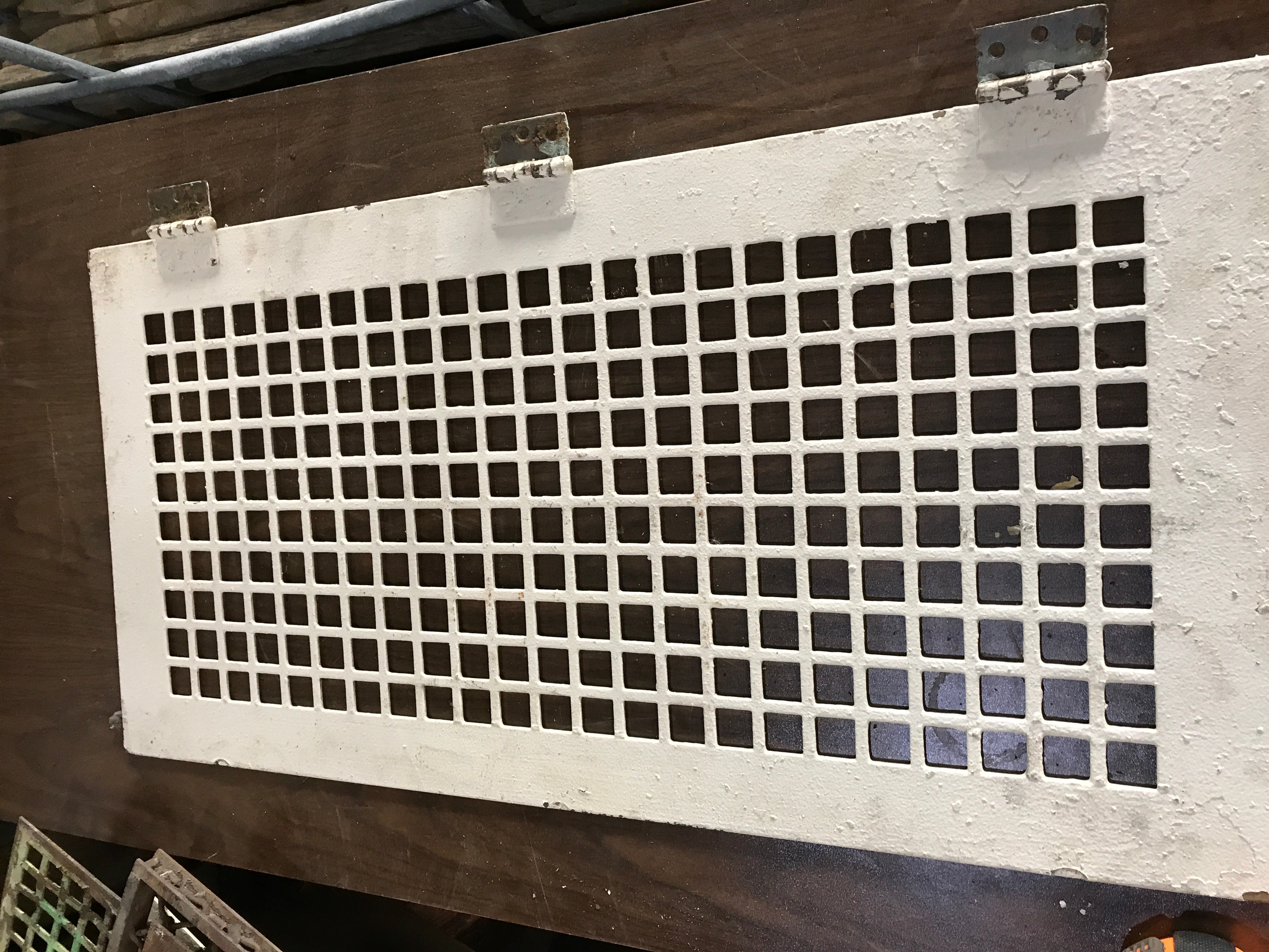 Grate Cover with Hinges