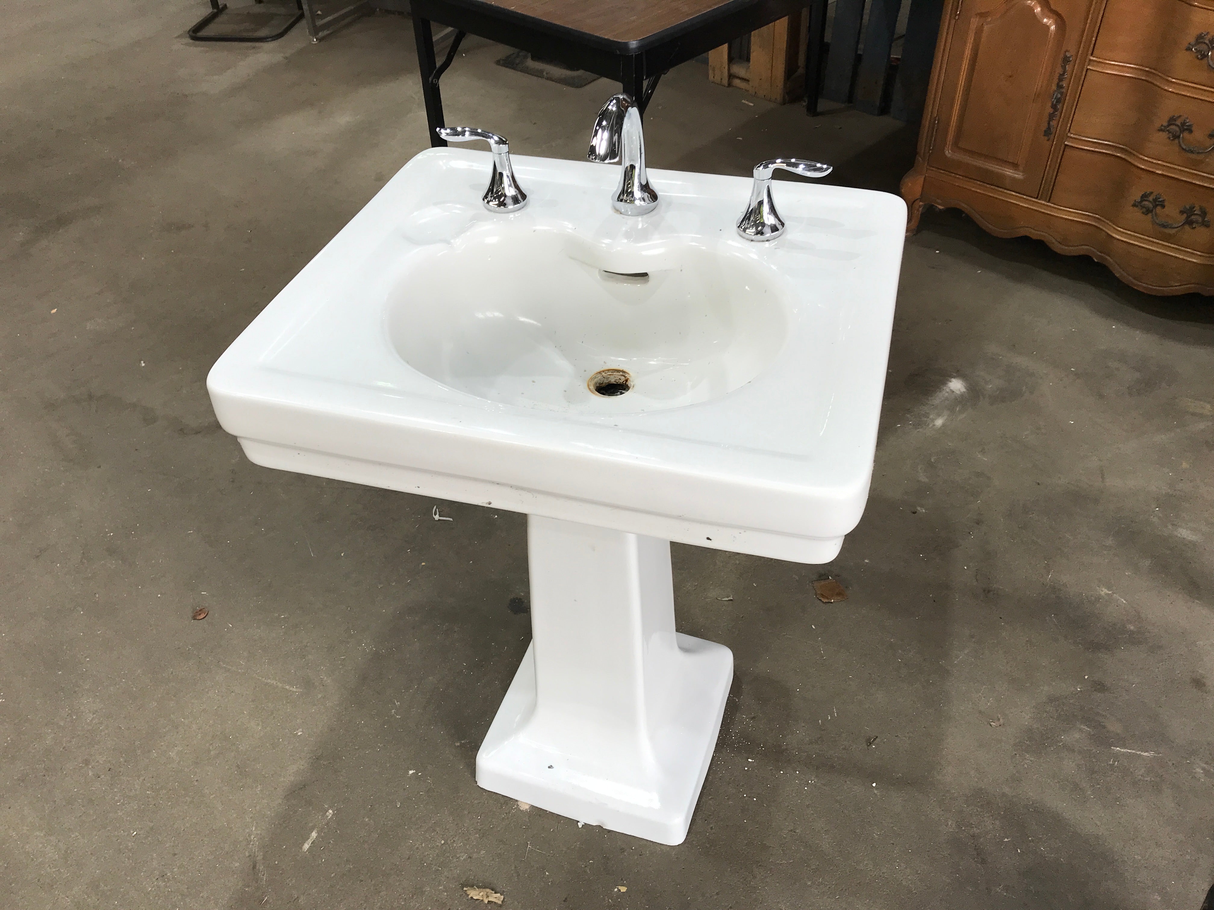 Pedestal Sink With Base