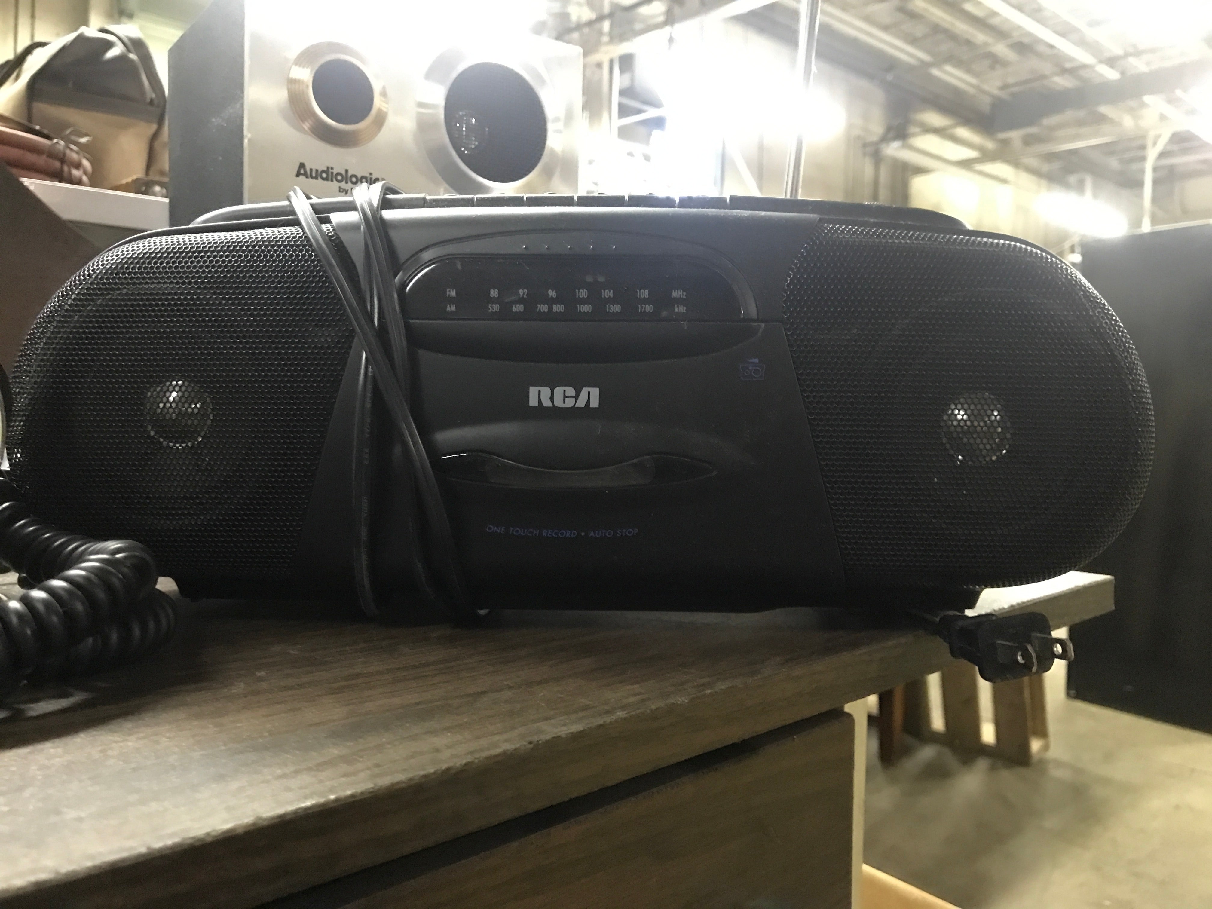 RCA Speaker / Radio