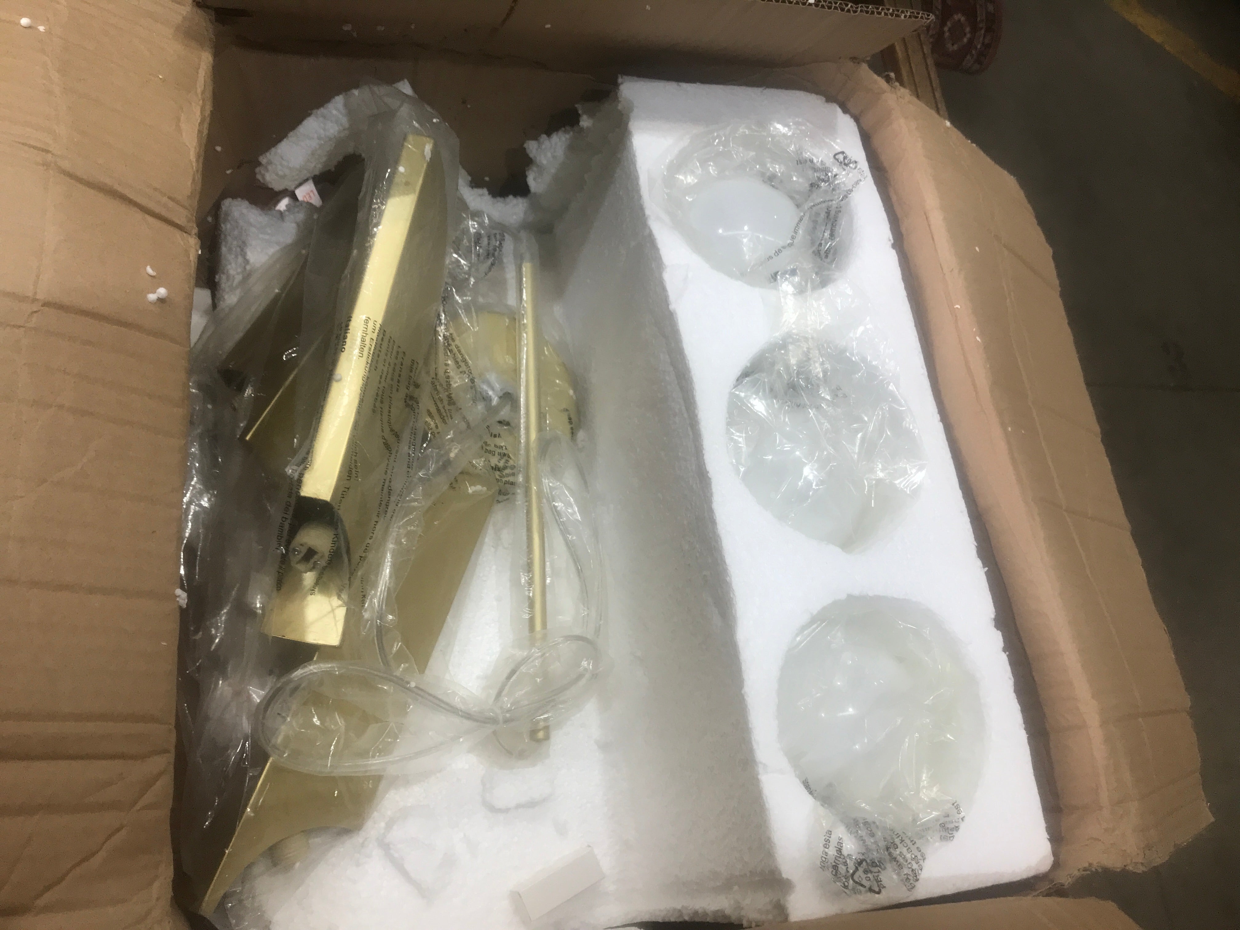 Light Fixture w Glass