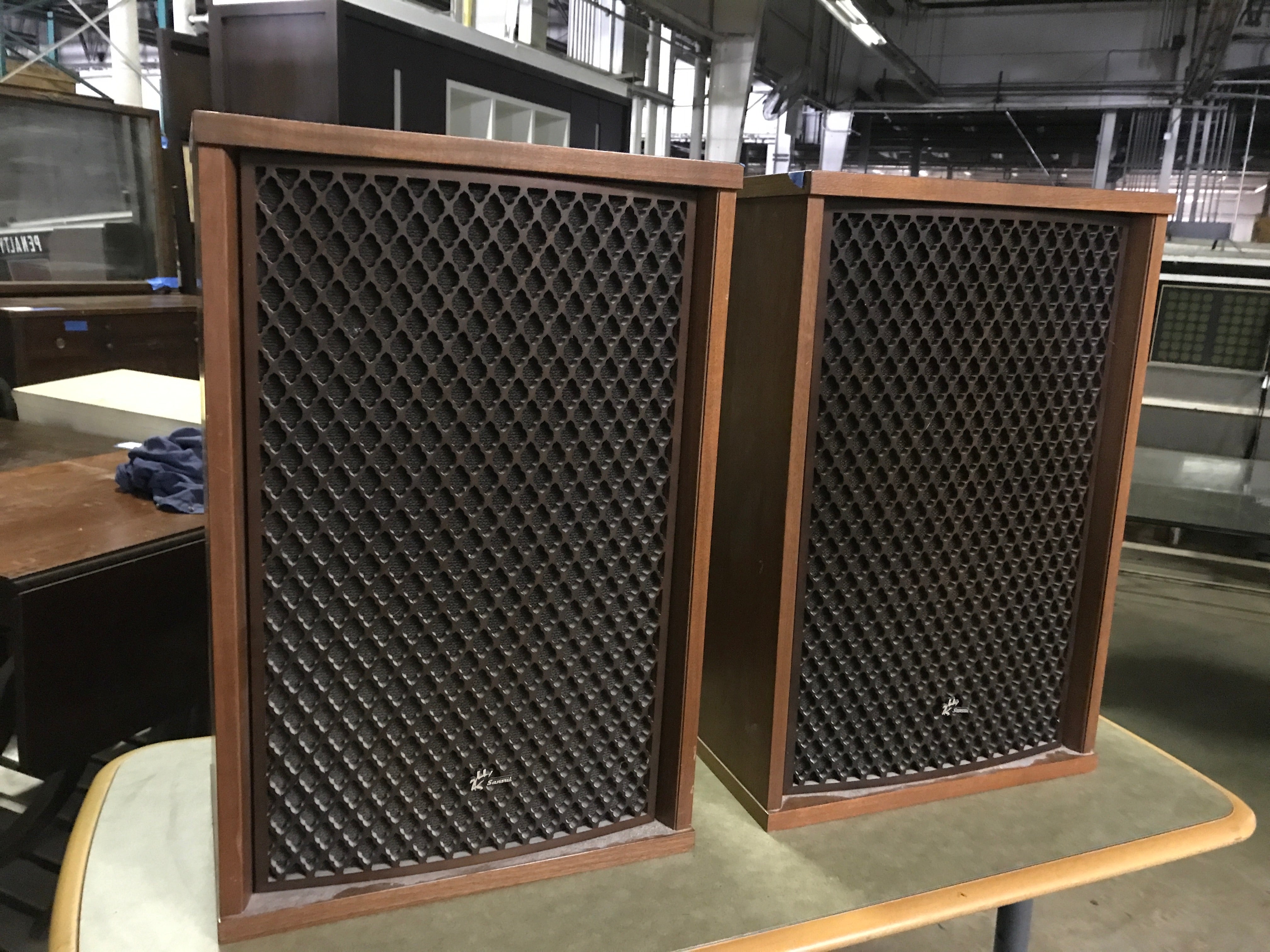 Pair of Sansui SP-1700 Speakers