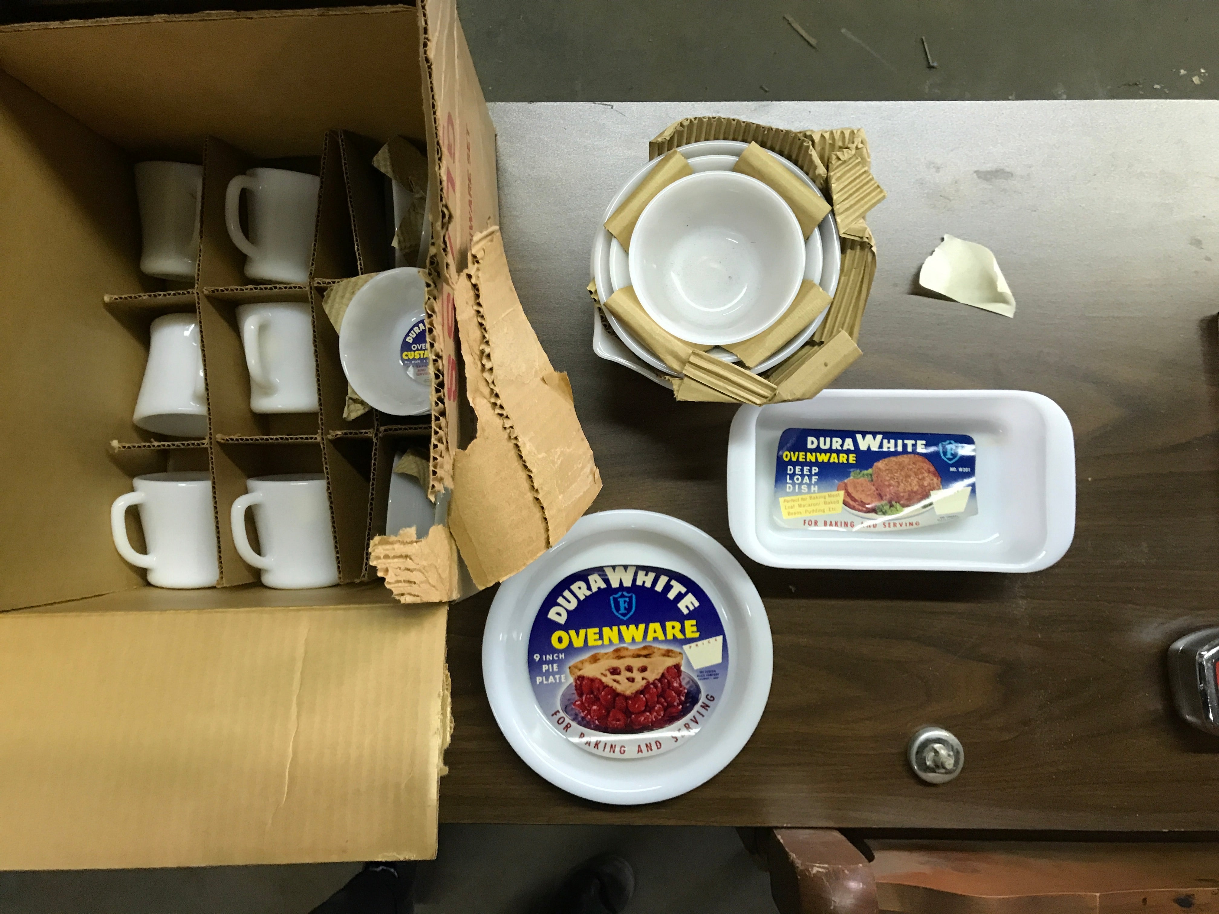 Federal Glass Kitchenware set
