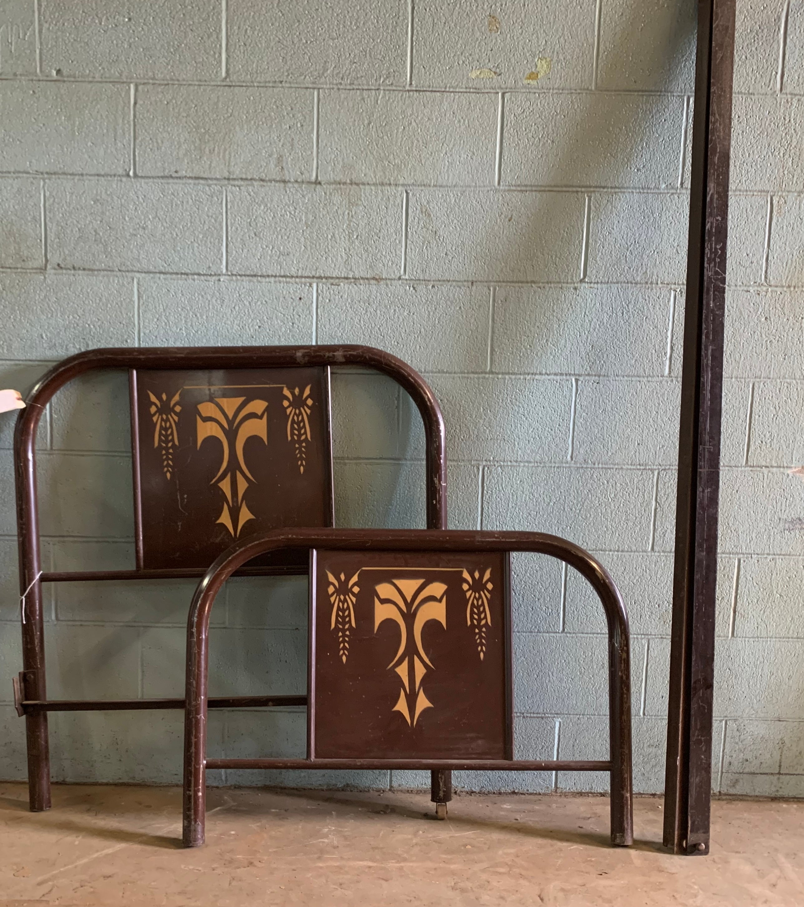 Metal Bedframe- Twin