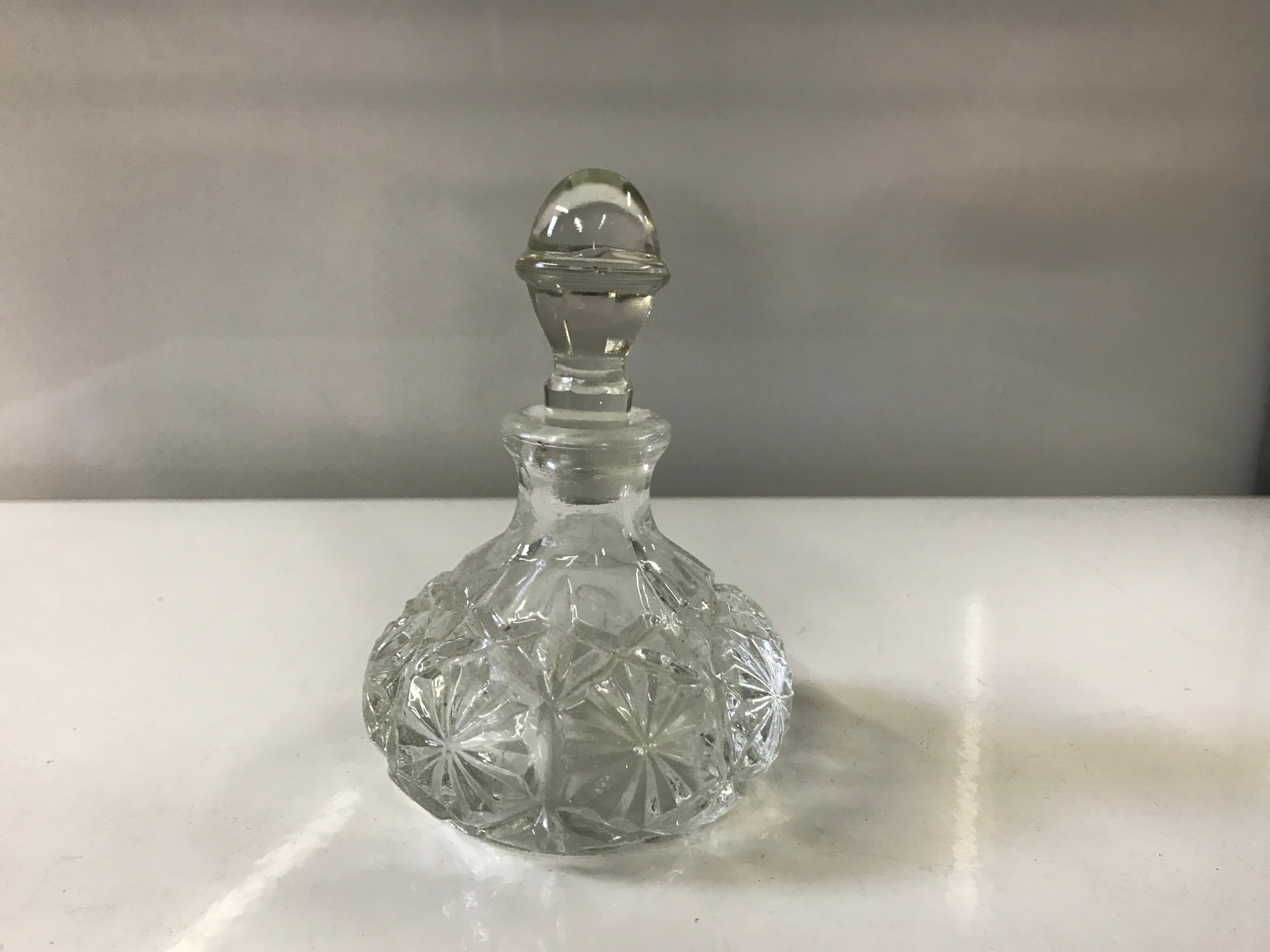 Miniature Cruet or Perfume Bottle and Lid