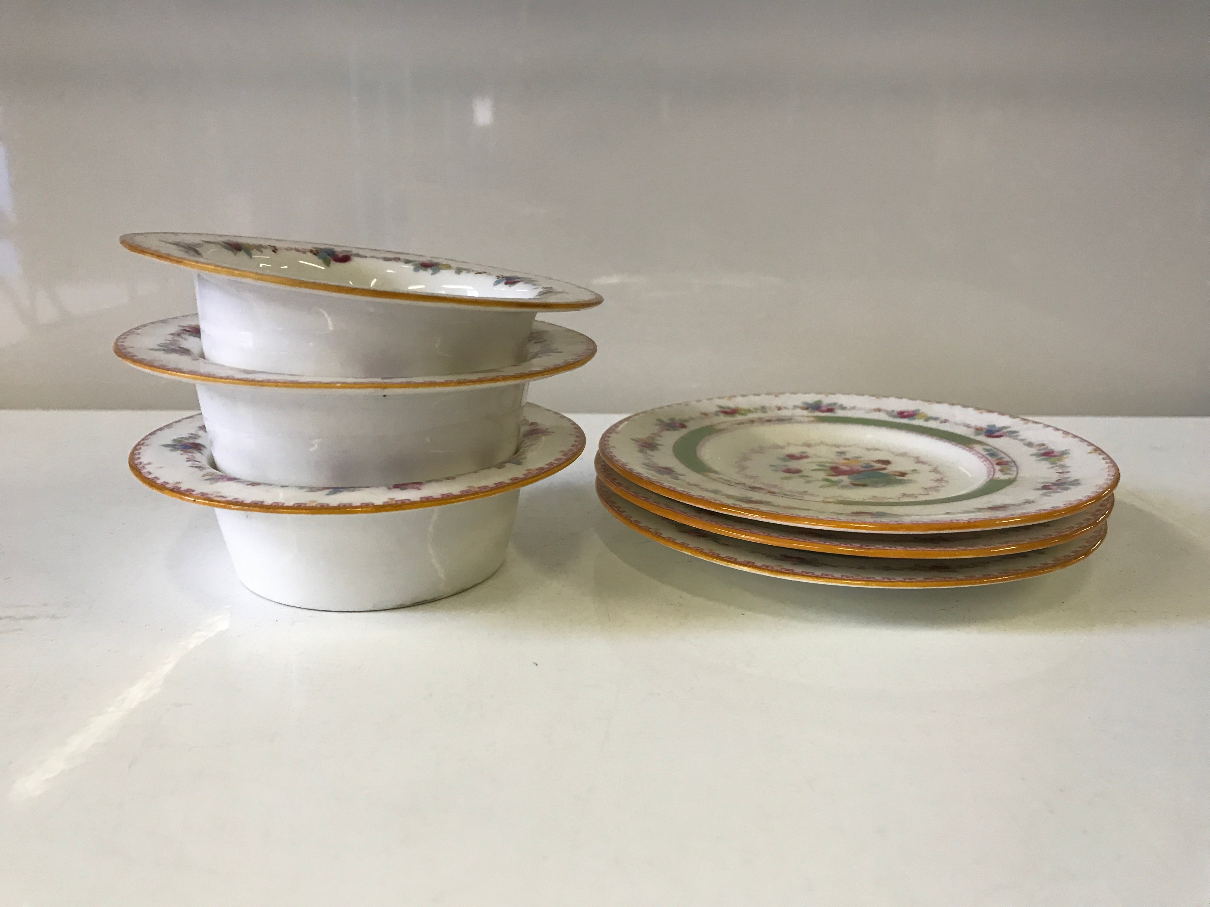 Royal Doulton Set of 3 Bowls and 3 Plates