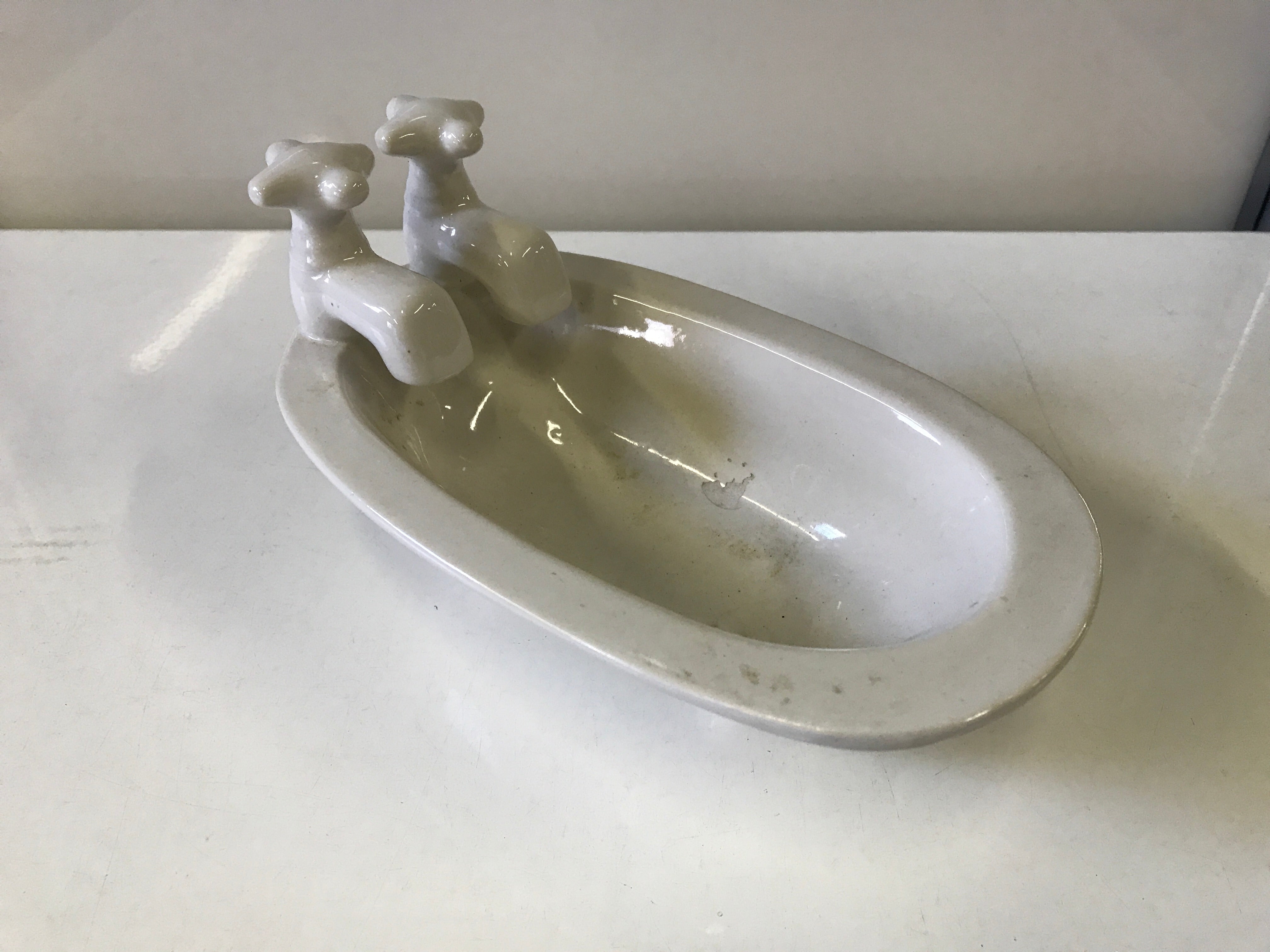 Tub Shaped Soap Dish With Spigots