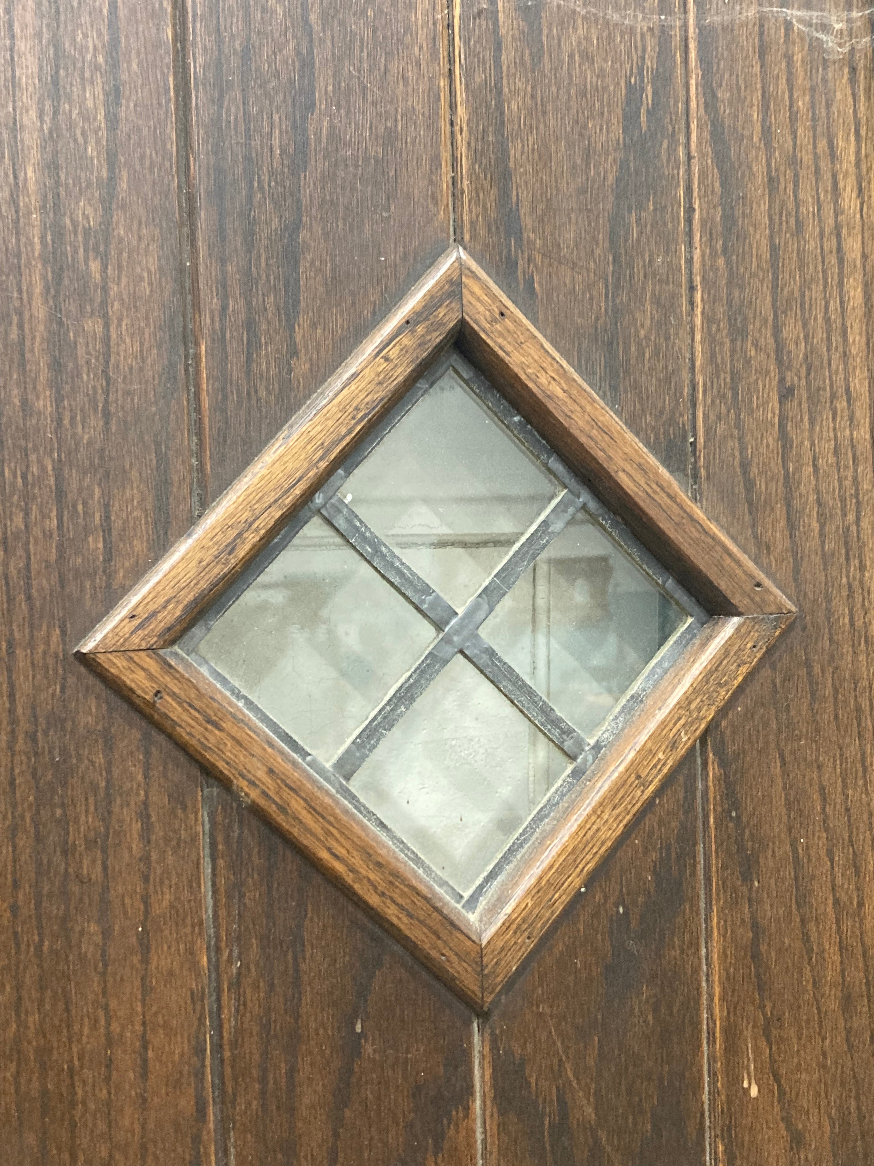Right in Swing Arched Wooden Door with Diamond Shaped Leaded Glass Window