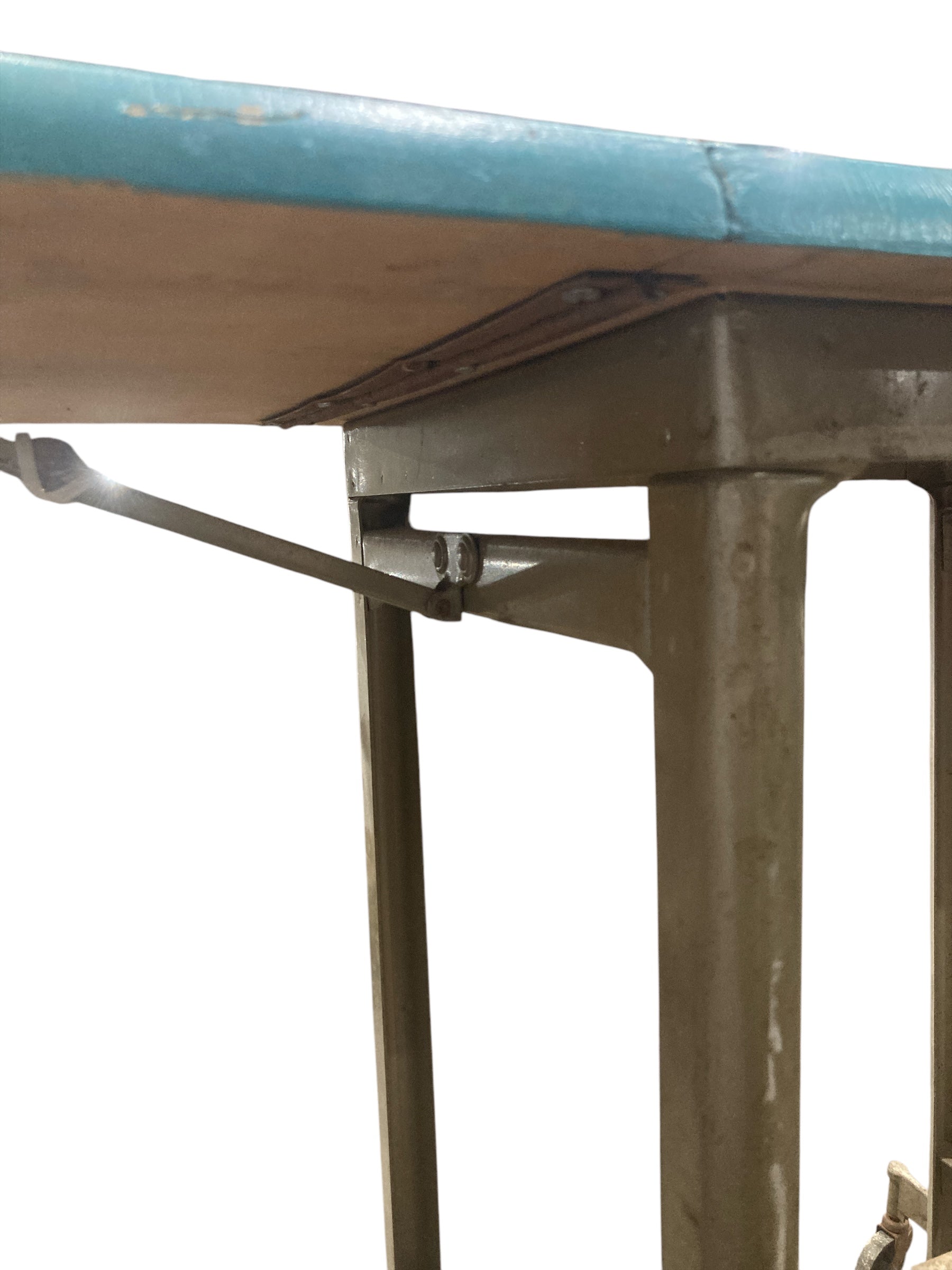 Hi-Lo Industry Vintage Typewriter Table