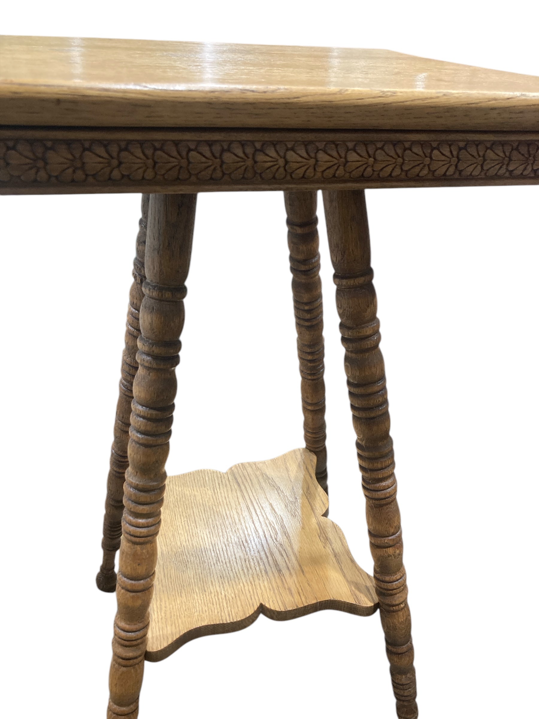 Bobbin Leg Side Table