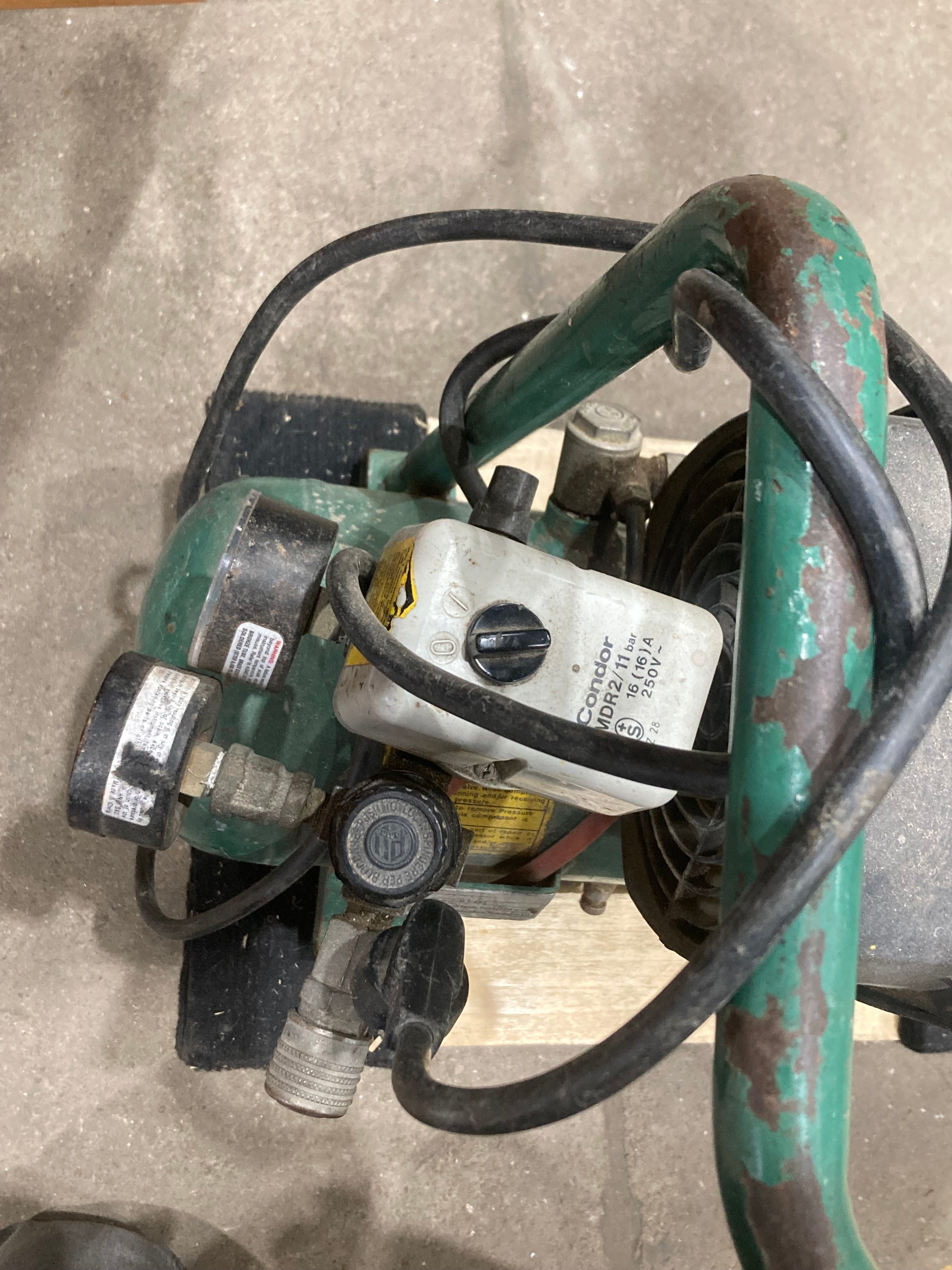 Rol- Air MK 105 2.6 Gallon Air Compressor