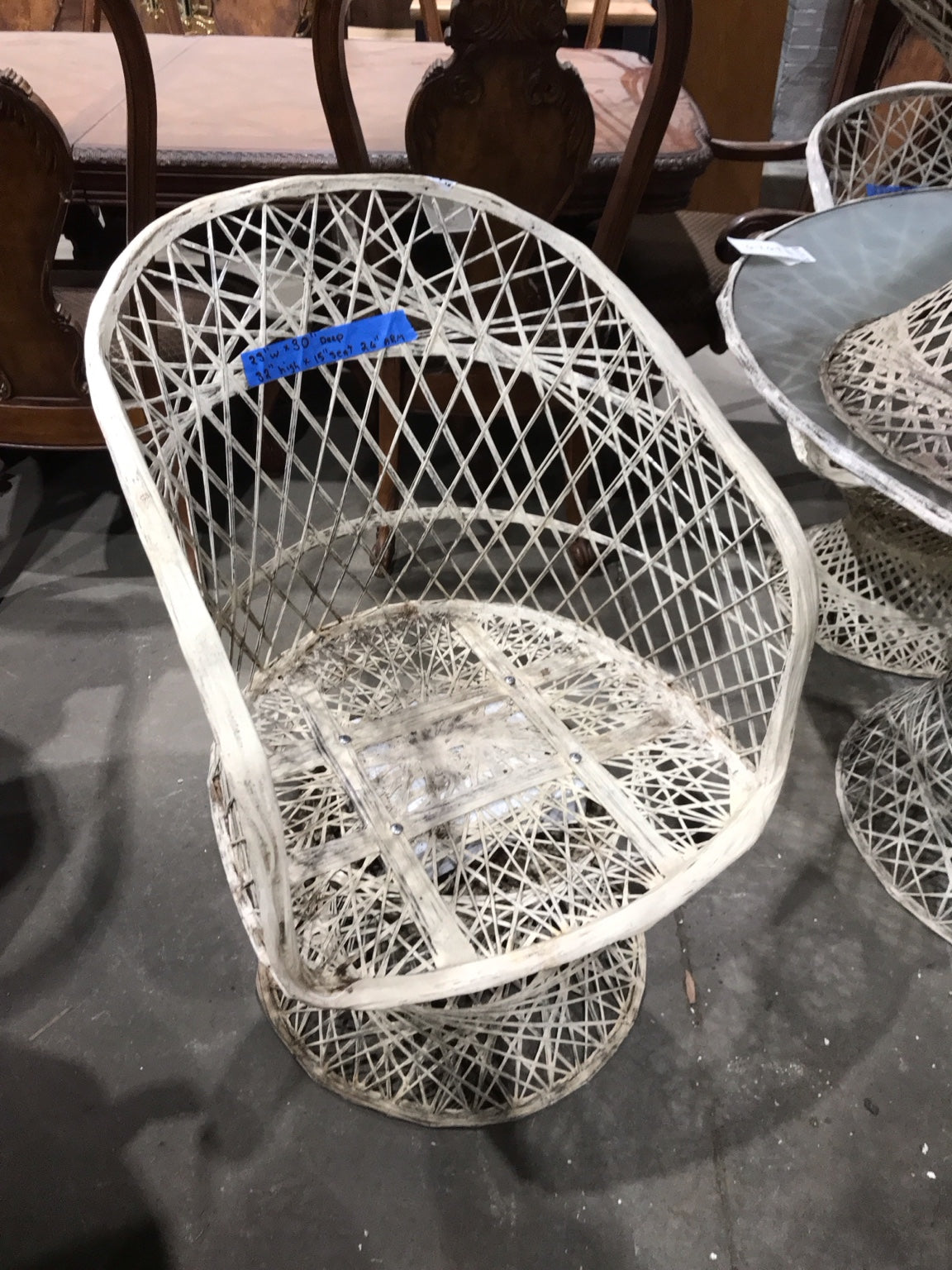 Russel Woodard Spun- Vintage Fiberglass Patio Set with Umbrella -