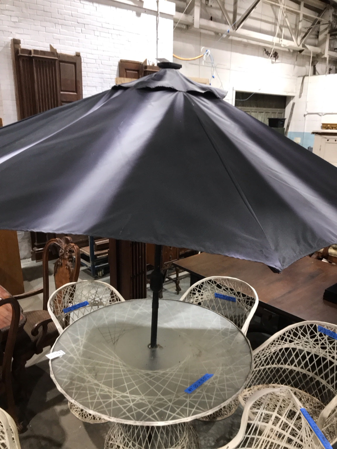 Russel Woodard Spun- Vintage Fiberglass Patio Set with Umbrella -