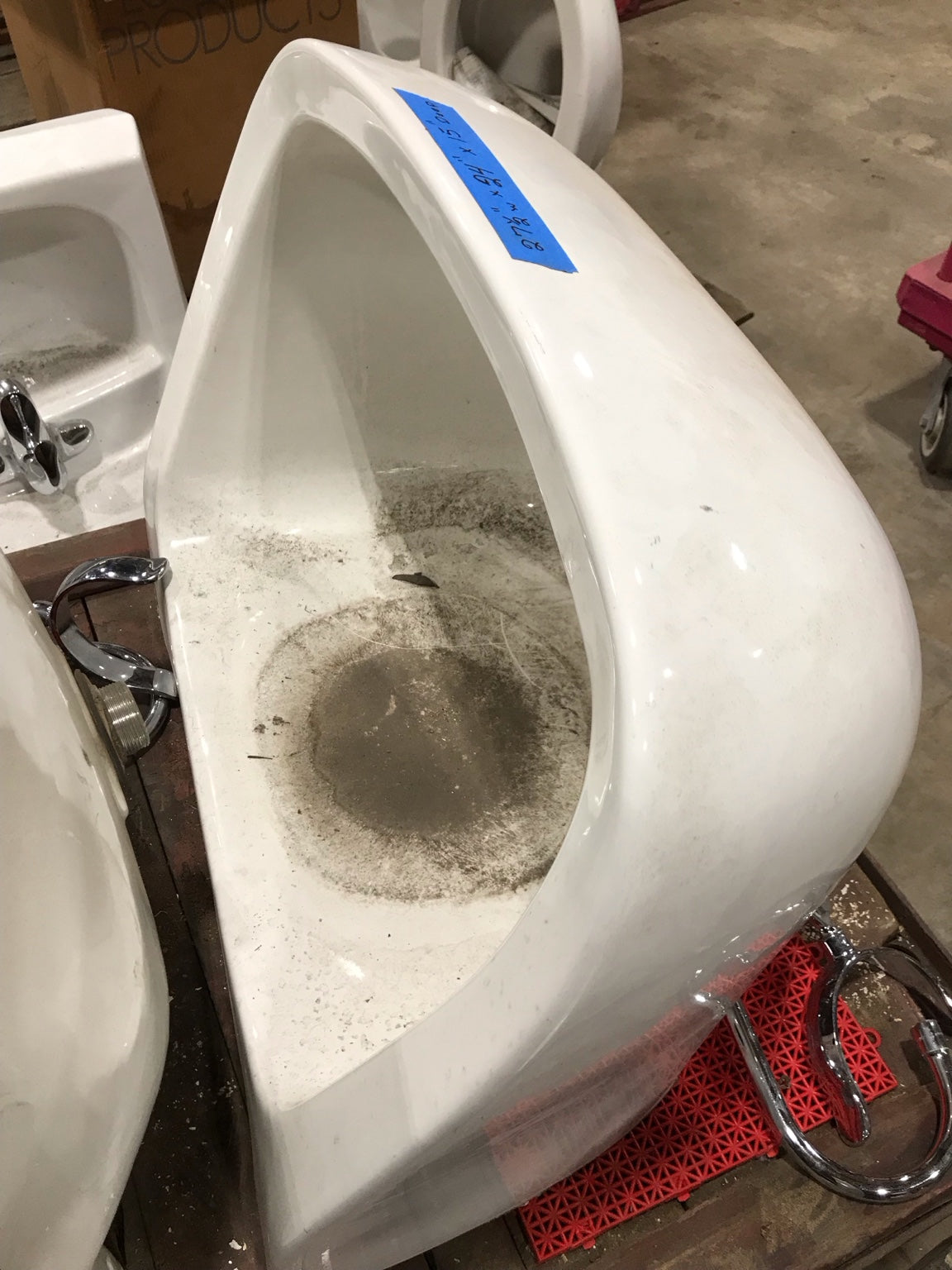 Clinic Sink Set with Knee Valve and Faucet