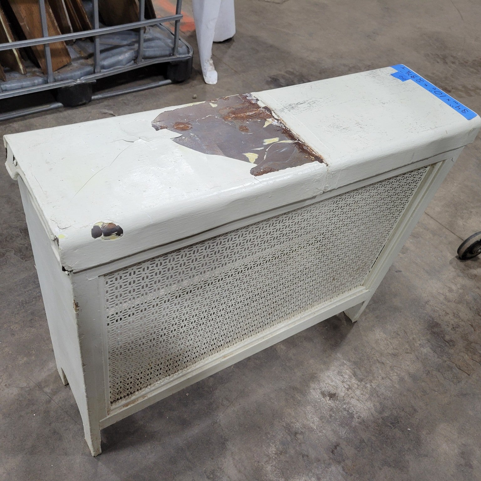Antique Metal Radiator Cover with Decorative Grille