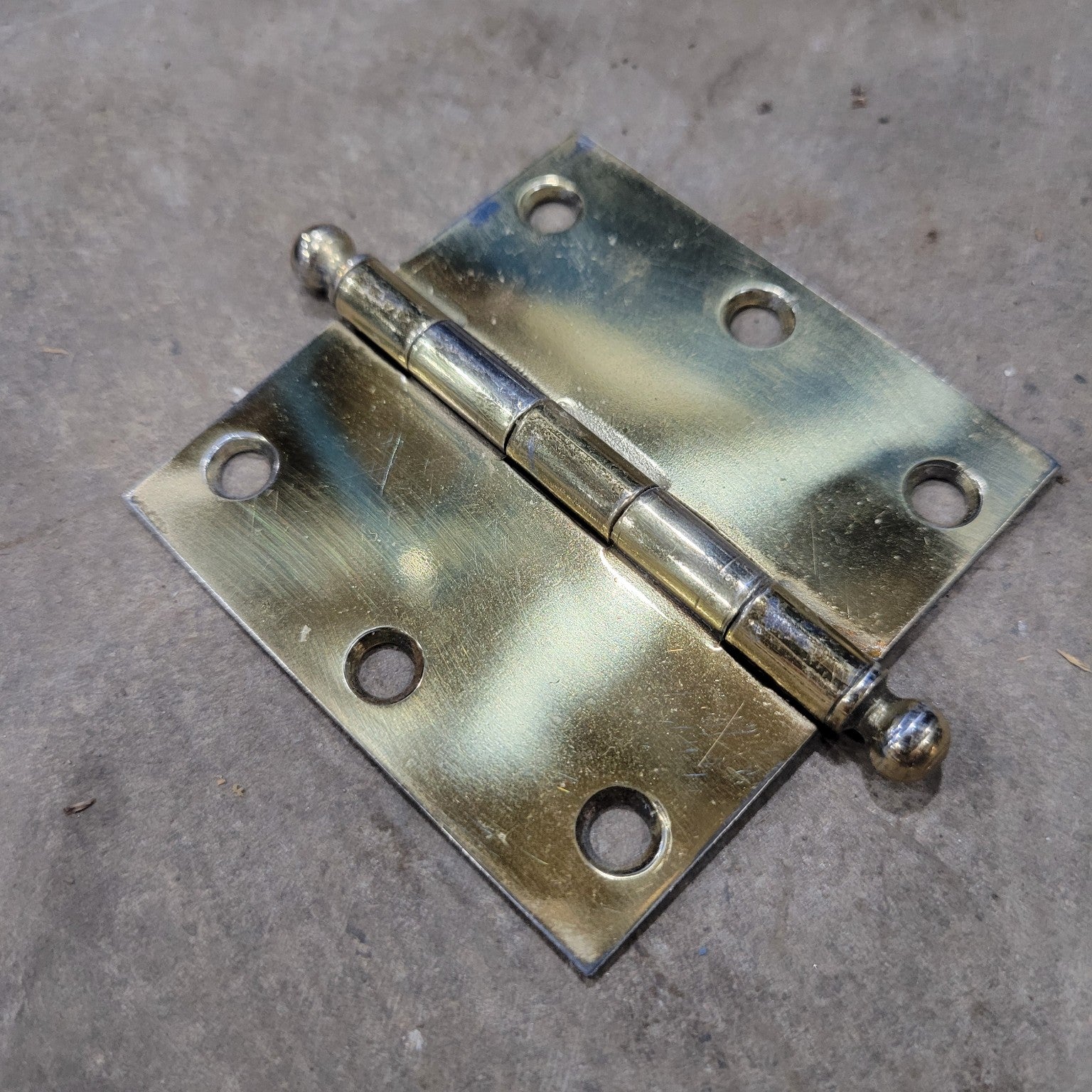 Brass Hinges – 2 ½" x 2 ½"