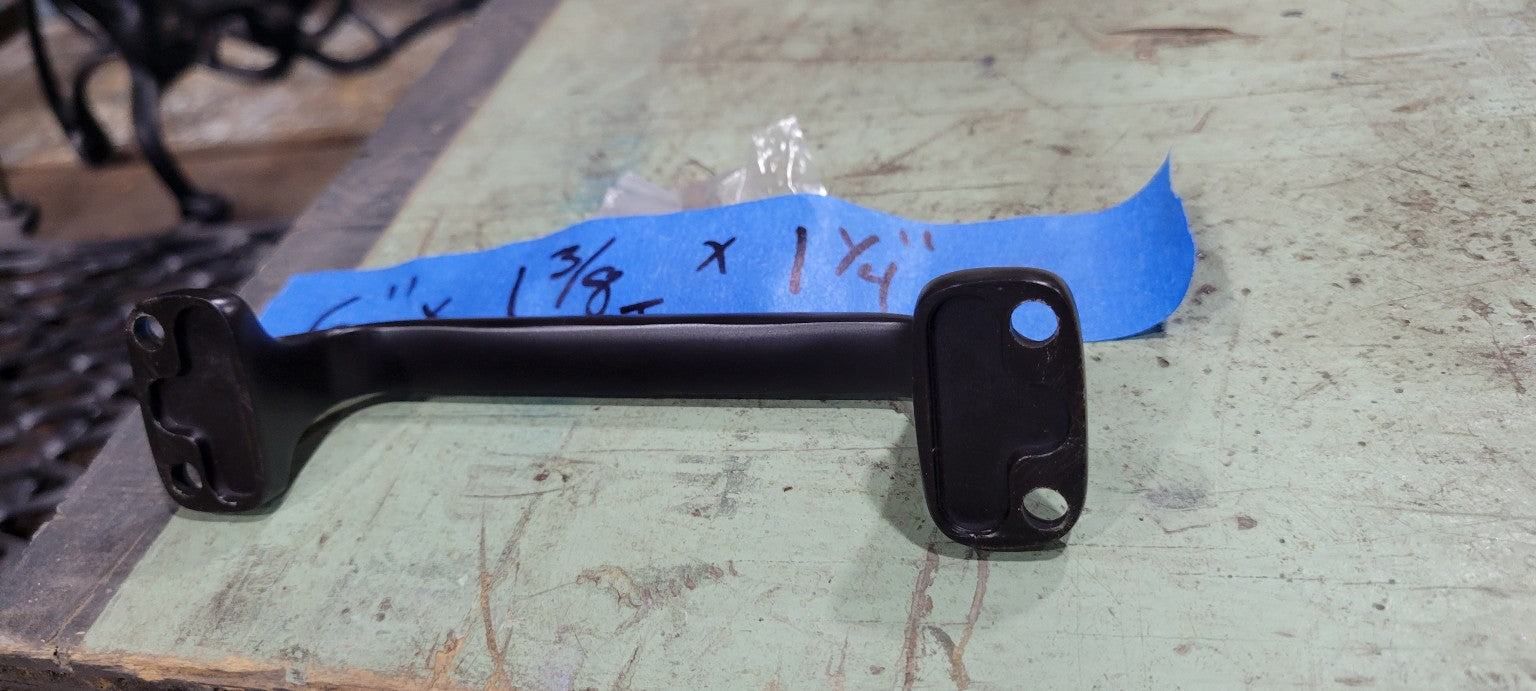 Black Metal Pull Handle