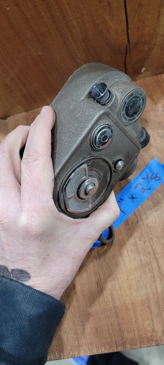 Vintage Revere Model 88 8mm Cine Camera
