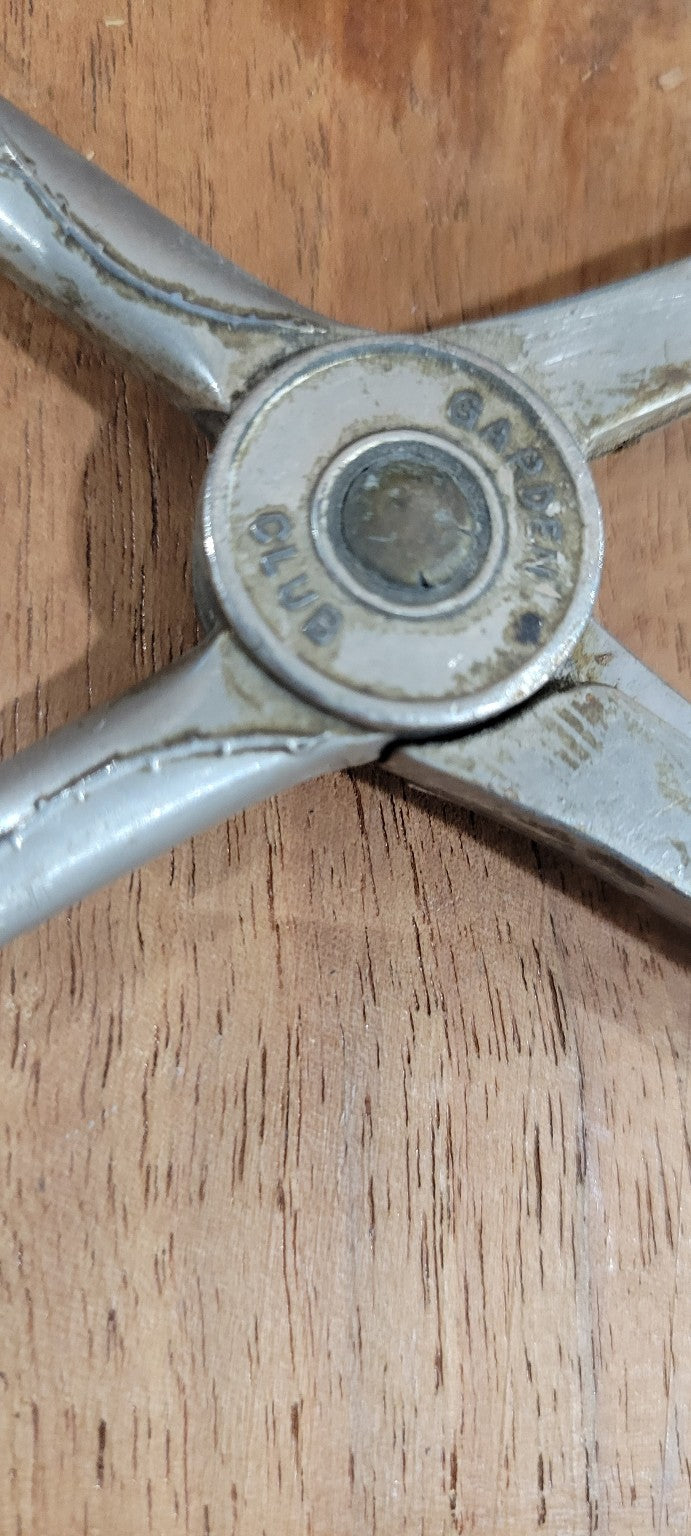 Vintage Garden Club Ornate Folding Scissors