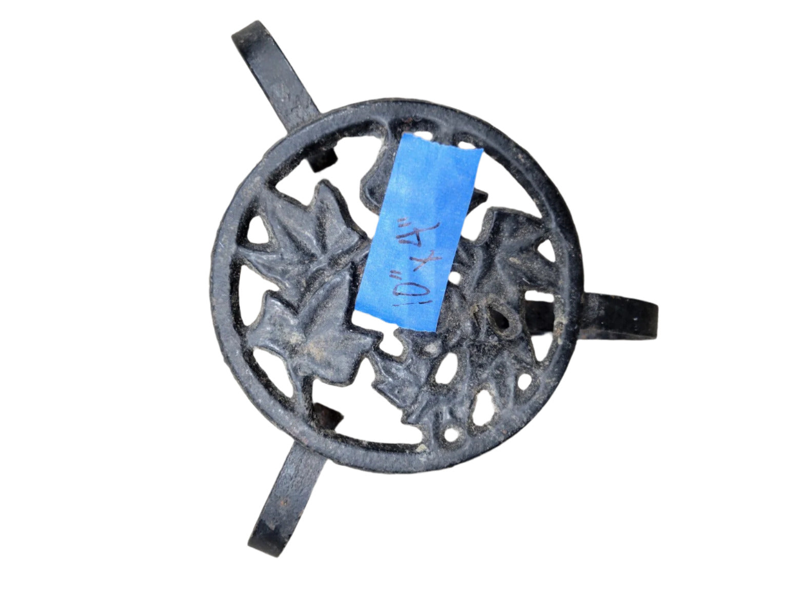 Antique Cast Iron Trivet with Leaf Motif – 3-Legged Stand